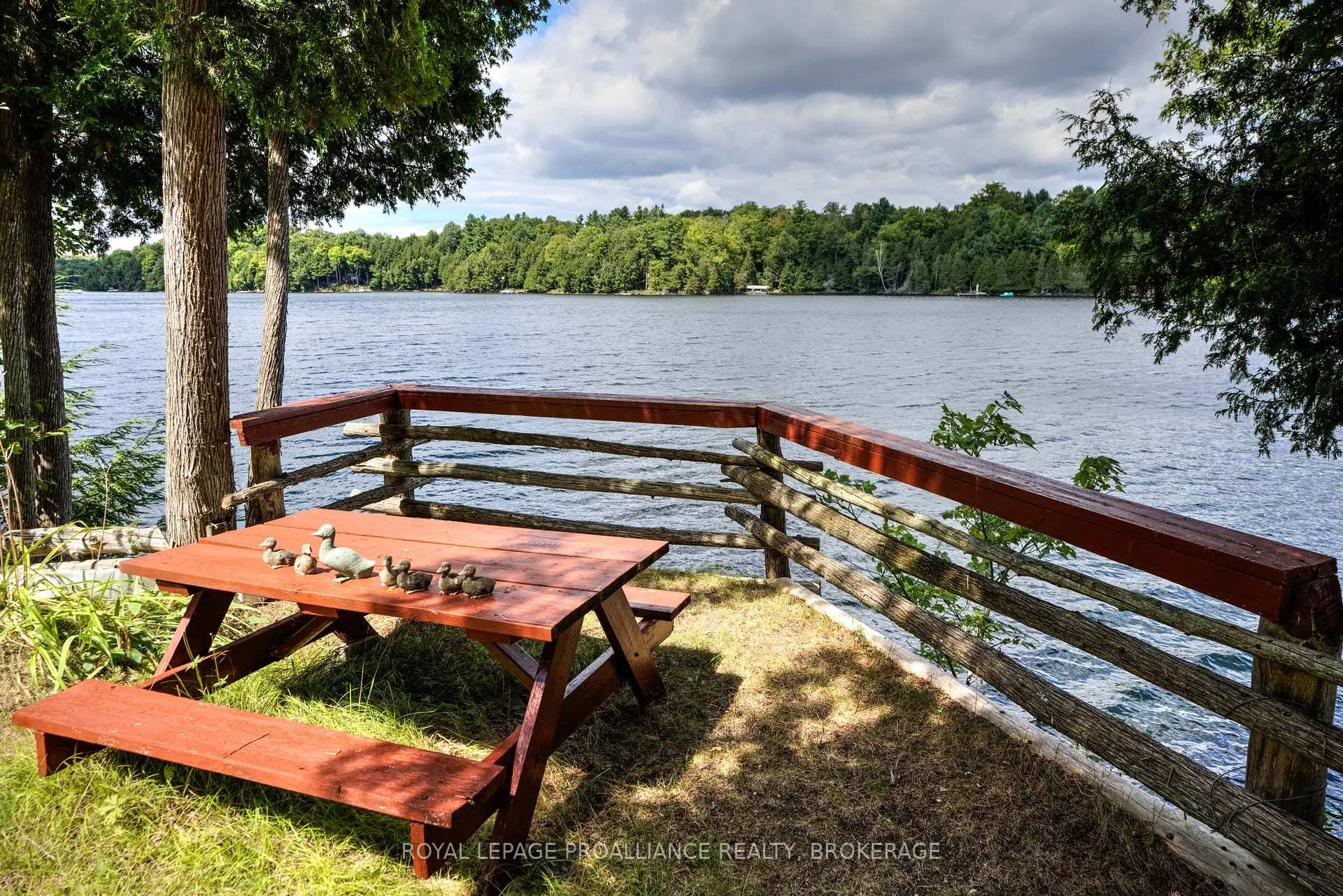 Photo 4 of 372 Murphy Road #100, Rideau Lakes, Rideau Lakes (North Crosby) Twp — HOMEH