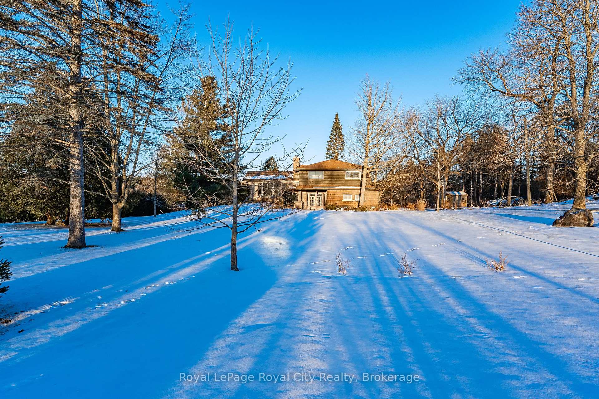 Photo 7 of 940 Watson Road S, Puslinch, Rural Puslinch East — HOMEH