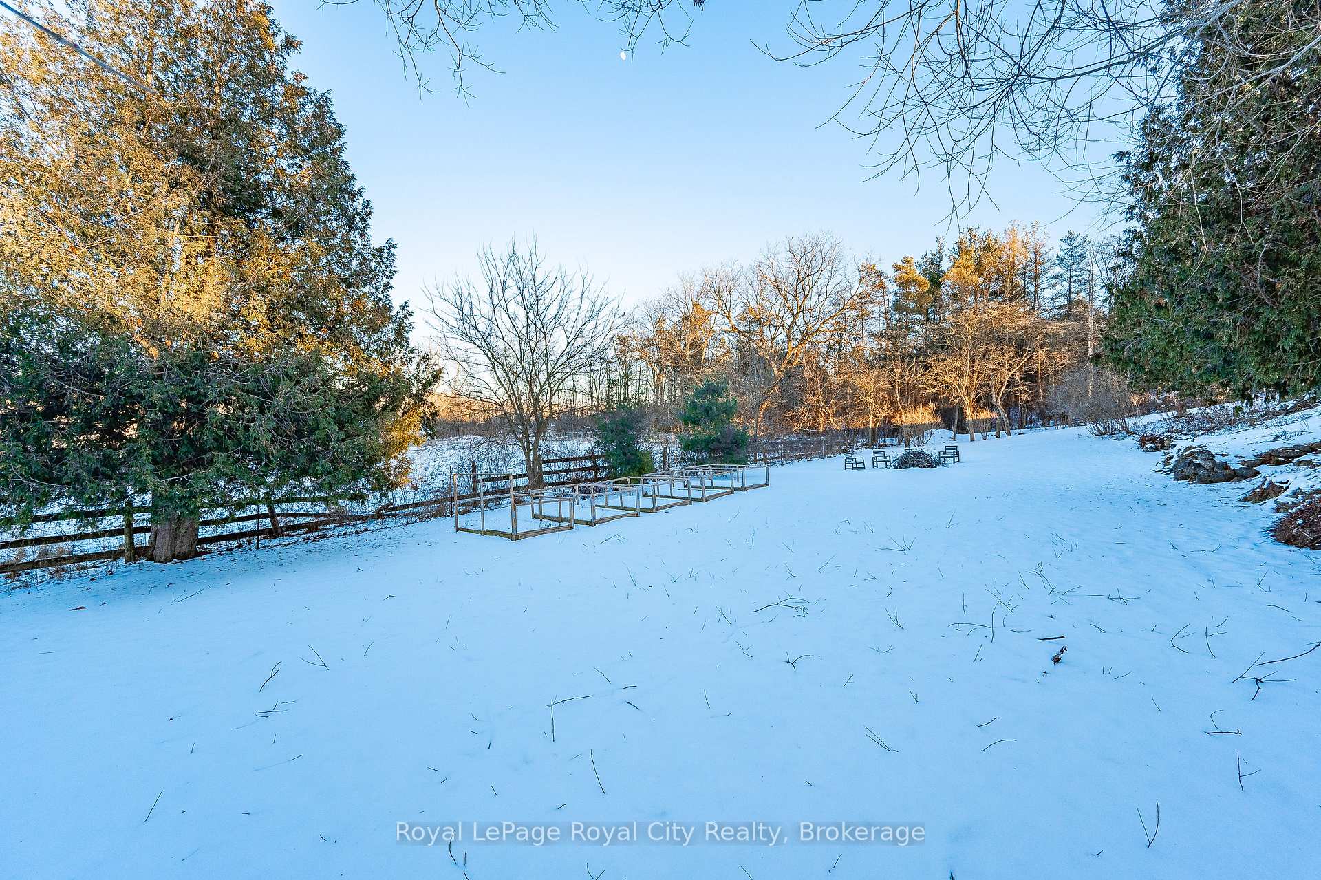 Photo 42 of 940 Watson Road S, Puslinch, Rural Puslinch East — HOMEH