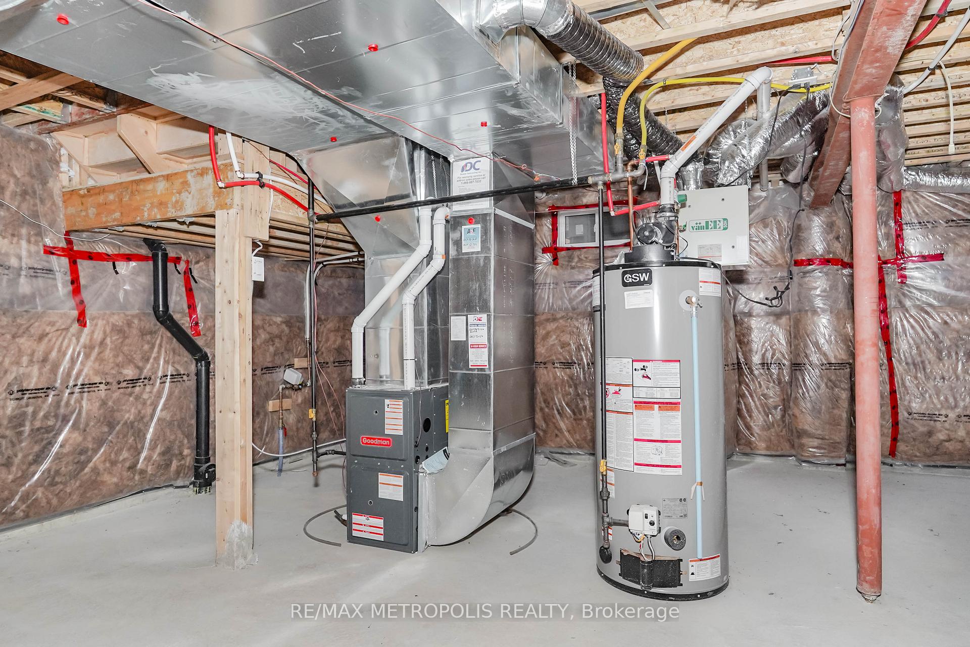 Photo 36 of 2136 Saffron Drive, Pickering, Brock Ridge — HOMEH