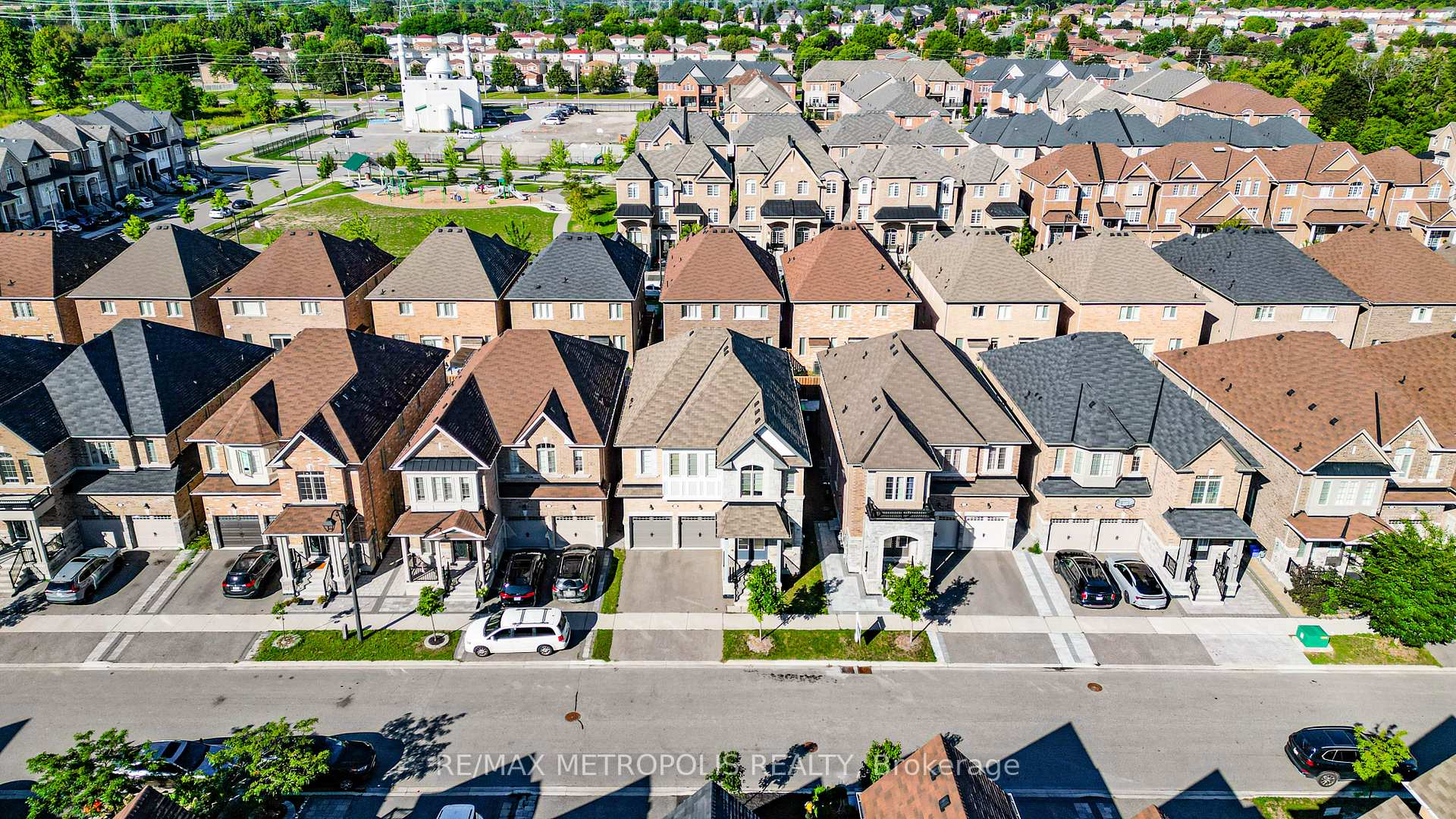 Photo 38 of 2136 Saffron Drive, Pickering, Brock Ridge — HOMEH