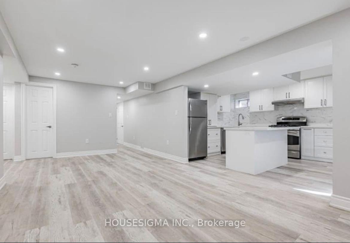 Photo 2 of 1625 Middleton Street, Pickering, Brock Ridge — HOMEH