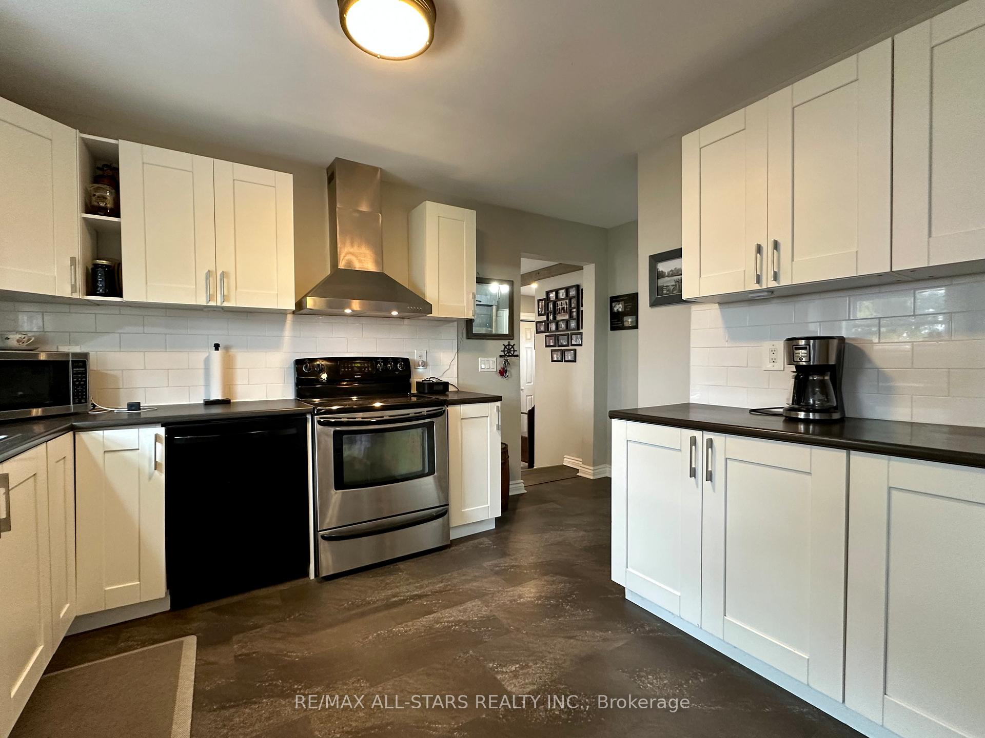 Photo 10 of 1054 Sylvan Glen Drive, Ramara, Rural Ramara — HOMEH