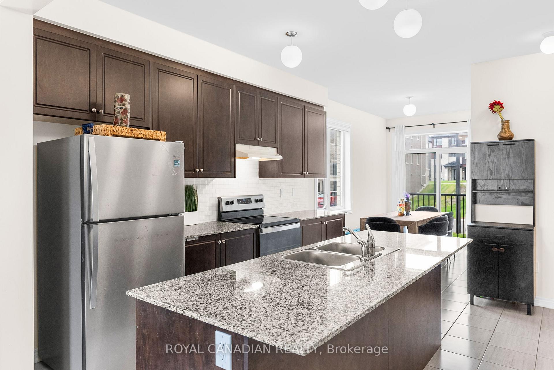 Photo 15 of 2670 Delphinium Trail, Pickering, Rural Pickering — HOMEH