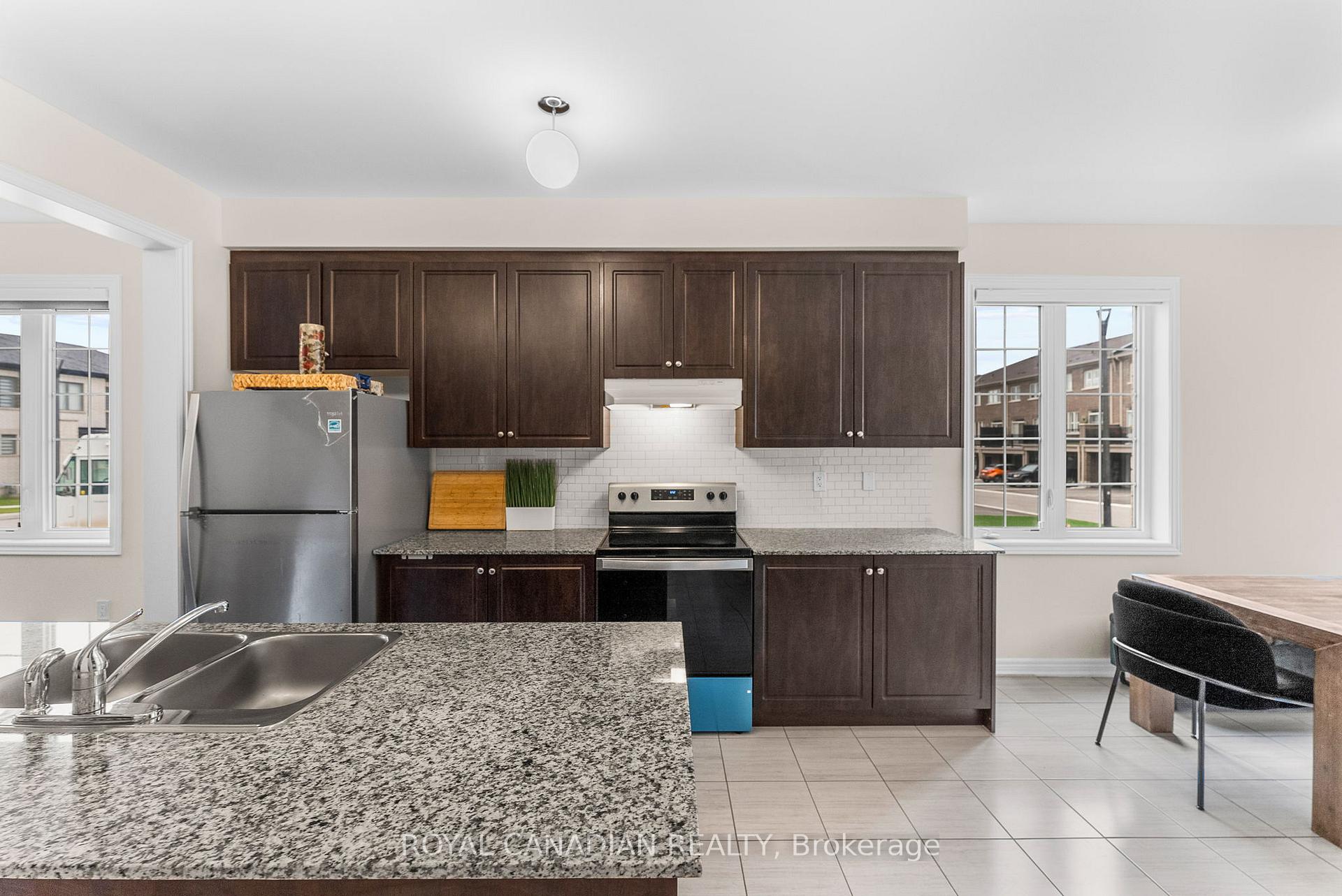 Photo 16 of 2670 Delphinium Trail, Pickering, Rural Pickering — HOMEH