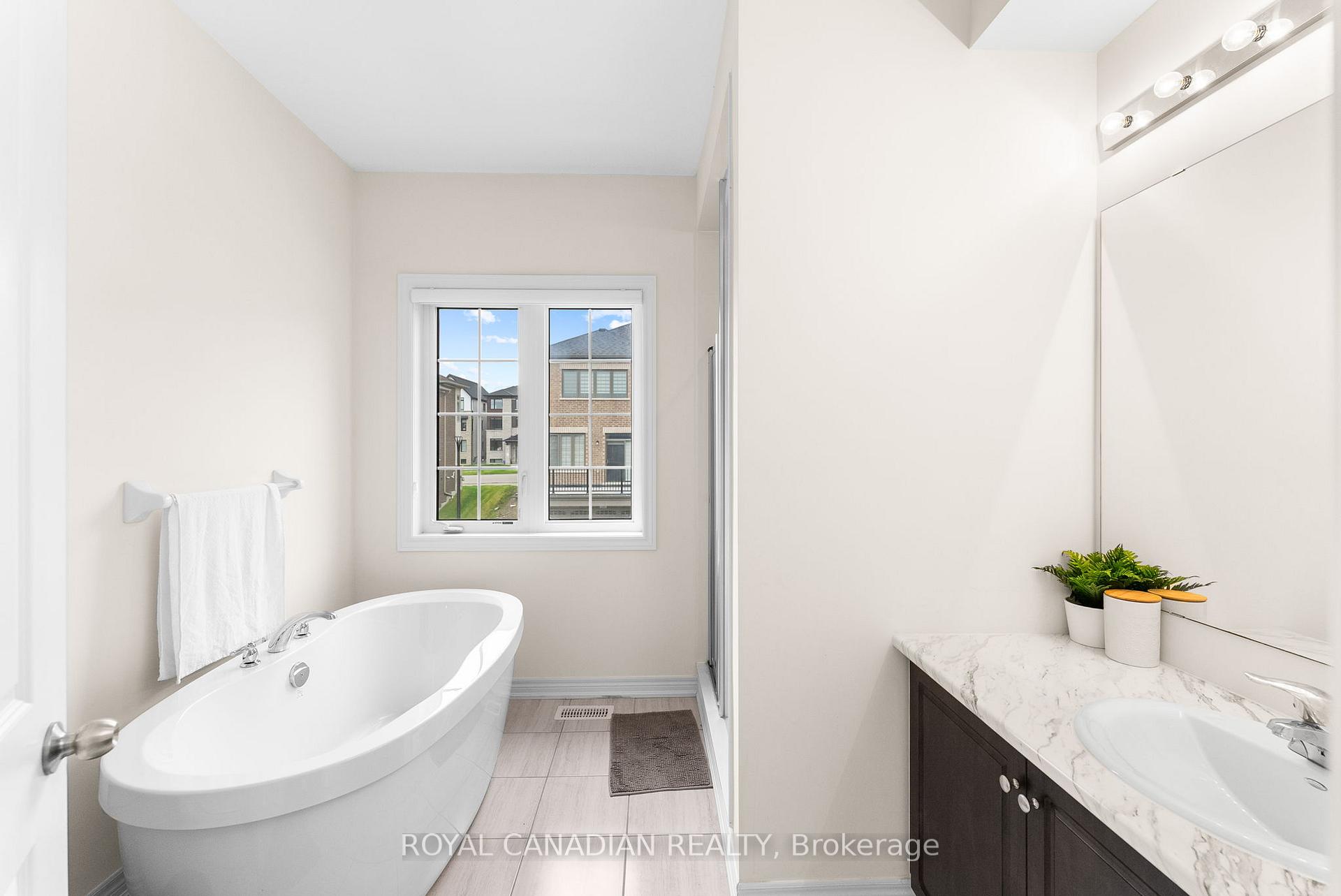 Photo 28 of 2670 Delphinium Trail, Pickering, Rural Pickering — HOMEH