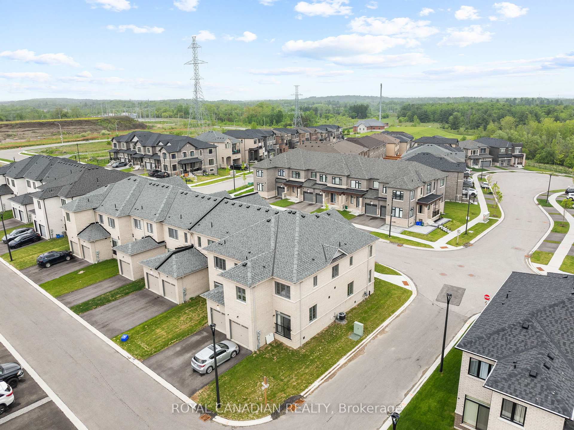 Photo 34 of 2670 Delphinium Trail, Pickering, Rural Pickering — HOMEH