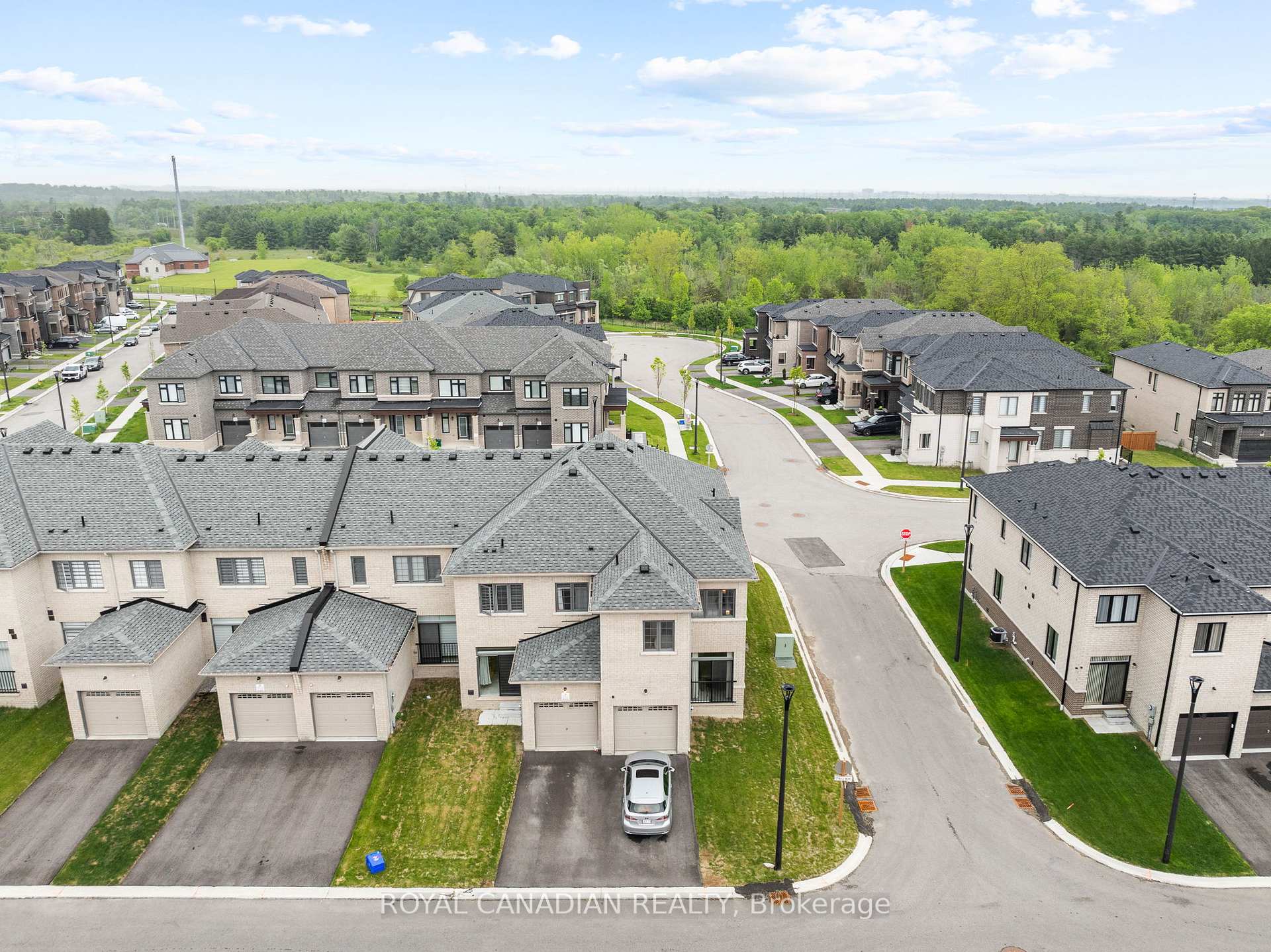 Photo 36 of 2670 Delphinium Trail, Pickering, Rural Pickering — HOMEH