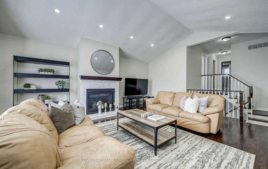 Photo 19 of 1512 Falconcrest Drive, Pickering, Liverpool — HOMEH