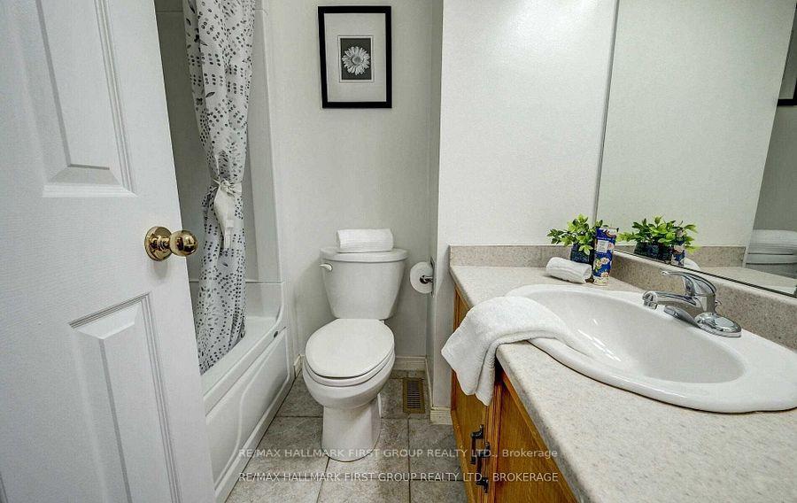Photo 27 of 1512 Falconcrest Drive, Pickering, Liverpool — HOMEH