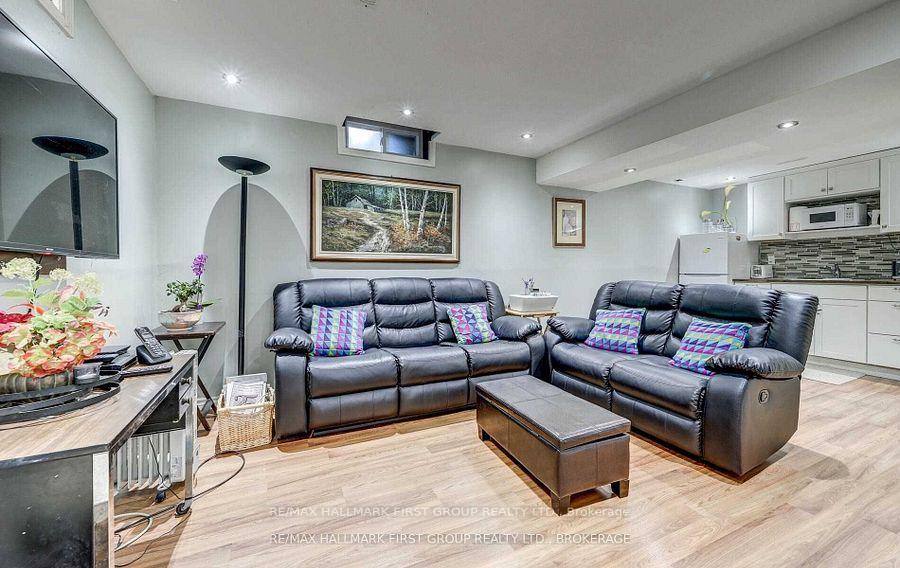 Photo 33 of 1512 Falconcrest Drive, Pickering, Liverpool — HOMEH