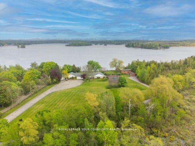 Photo 4 of 115 Lake Road E, Puslinch, Puslinch Lake Settlement Areas — HOMEH