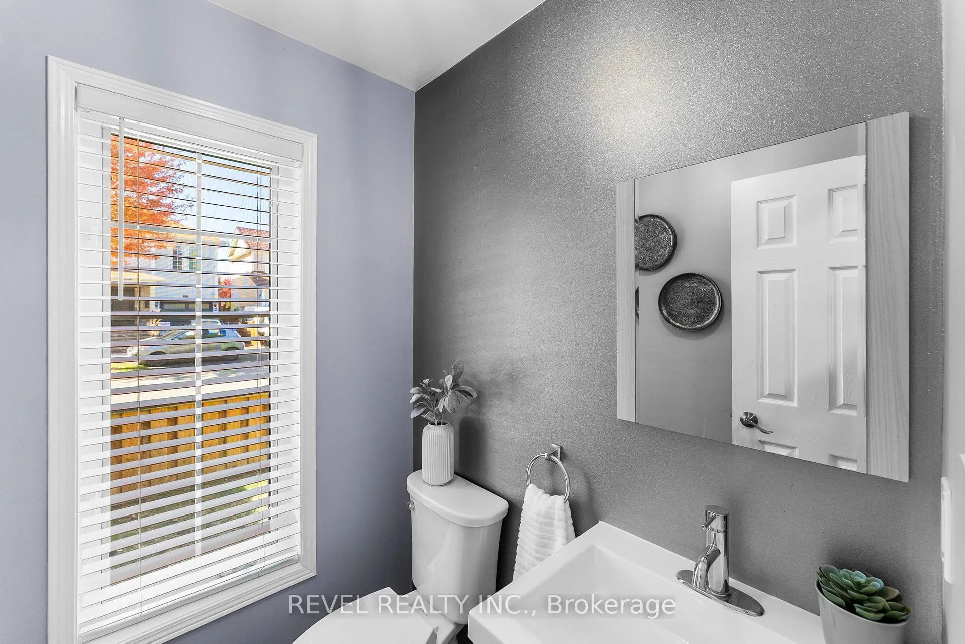 Photo 155 of 17 Hirons Drive, Ajax, South East — HOMEH