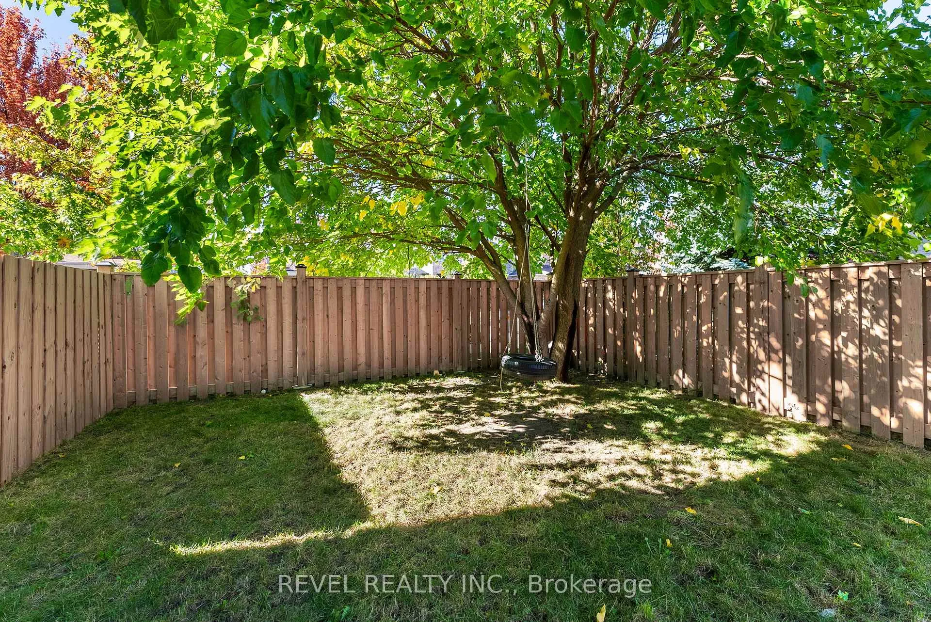 Photo 297 of 17 Hirons Drive, Ajax, South East — HOMEH