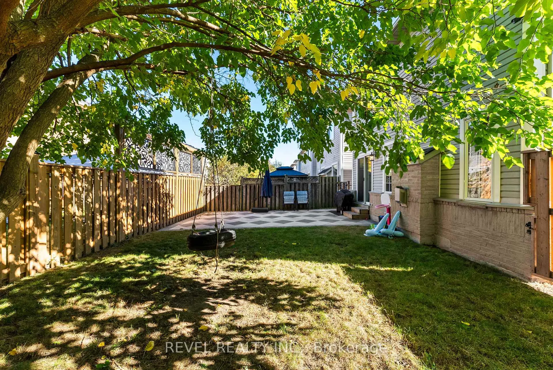 Photo 299 of 17 Hirons Drive, Ajax, South East — HOMEH