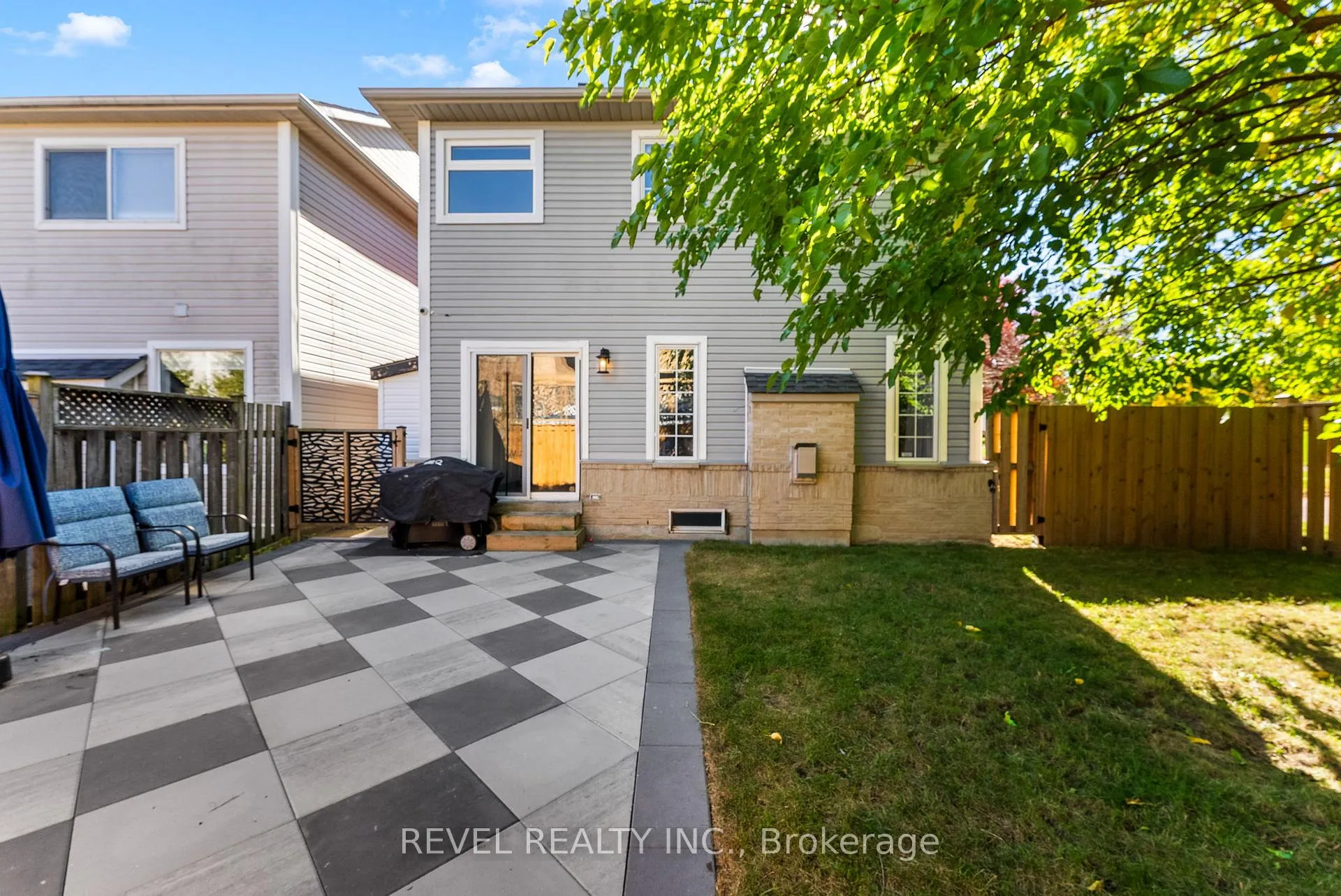 Photo 313 of 17 Hirons Drive, Ajax, South East — HOMEH