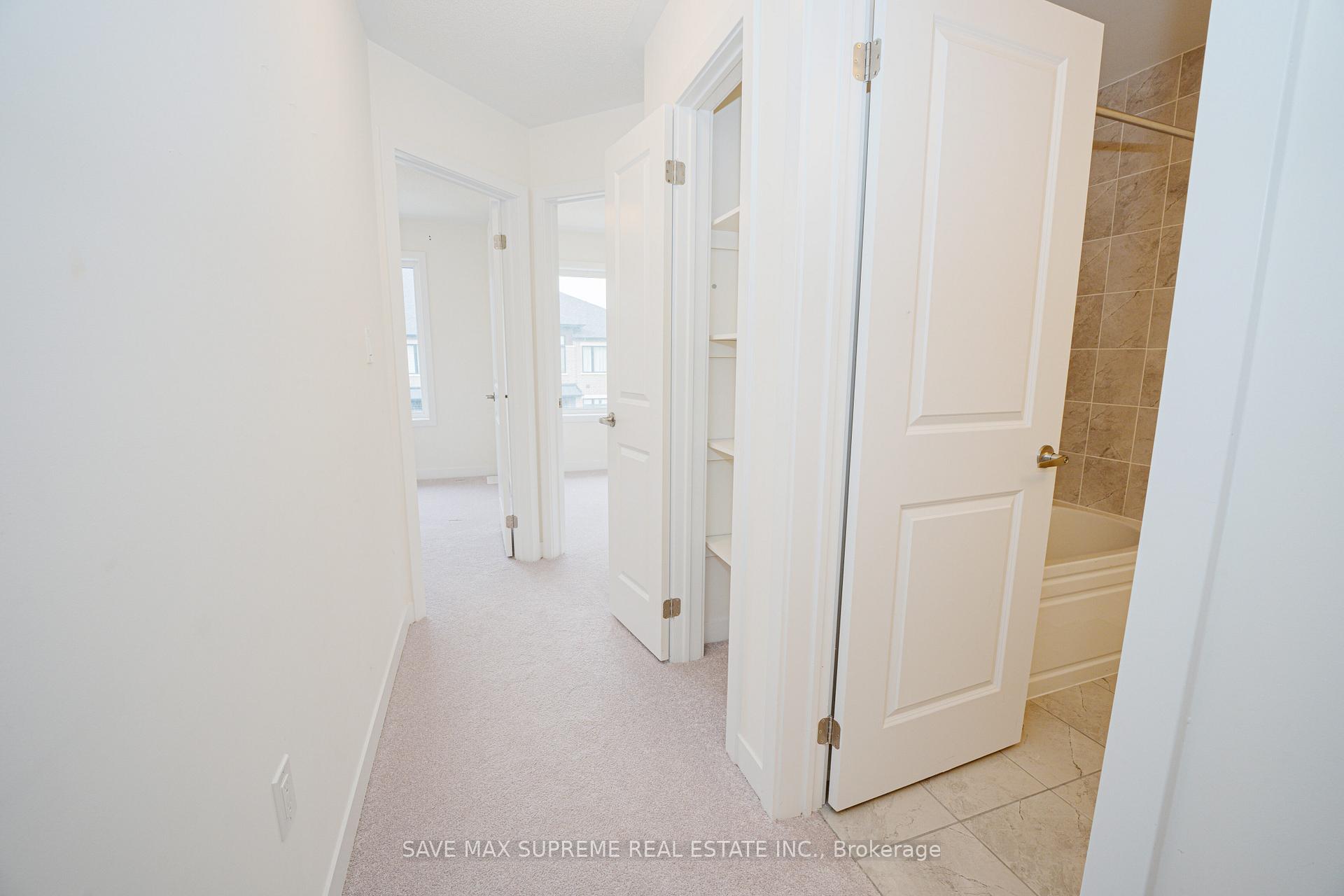 Photo 23 of 1556 Hilson Heights, Milton, Cobban — HOMEH