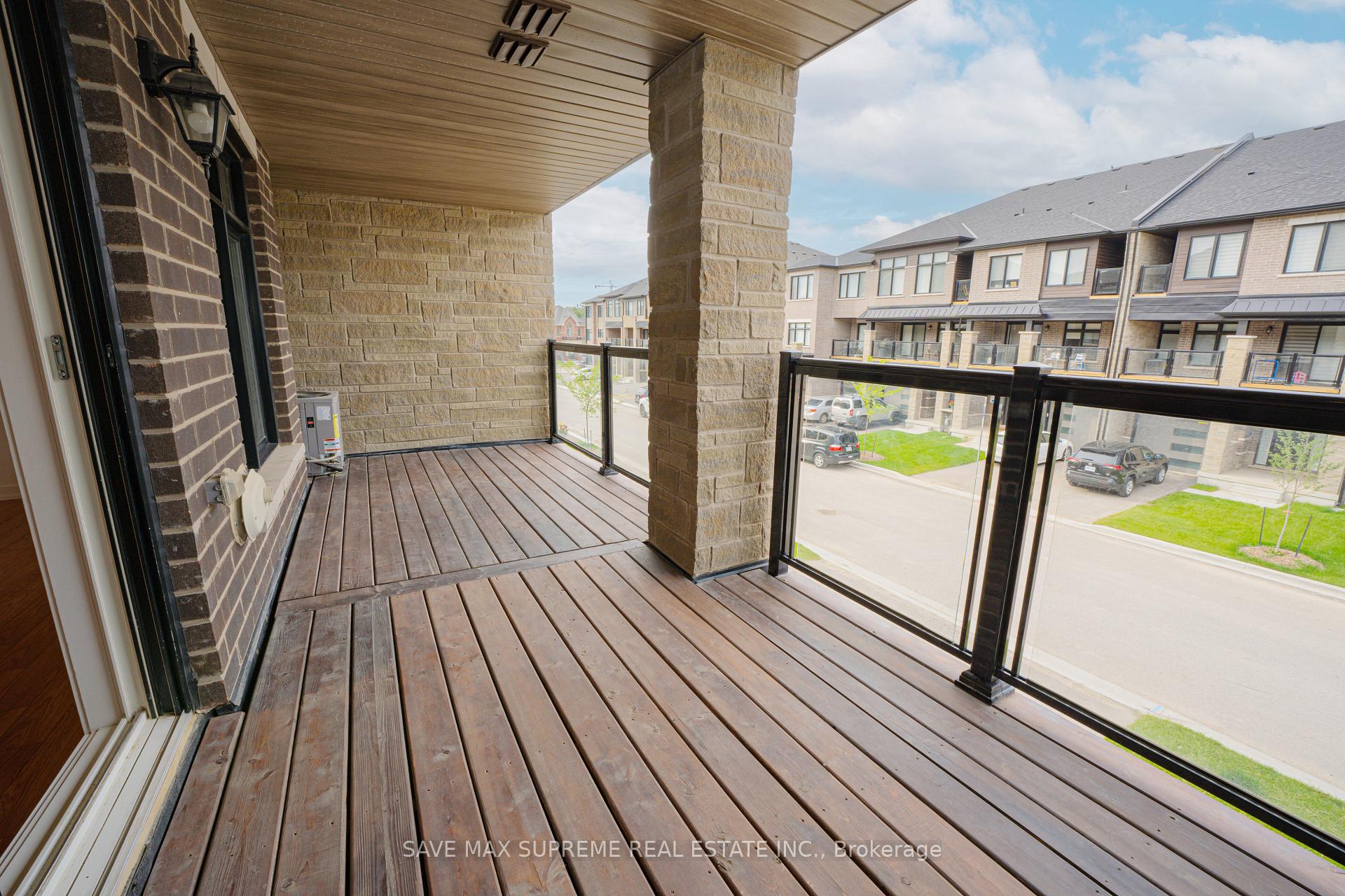 Photo 34 of 1556 Hilson Heights, Milton, Cobban — HOMEH