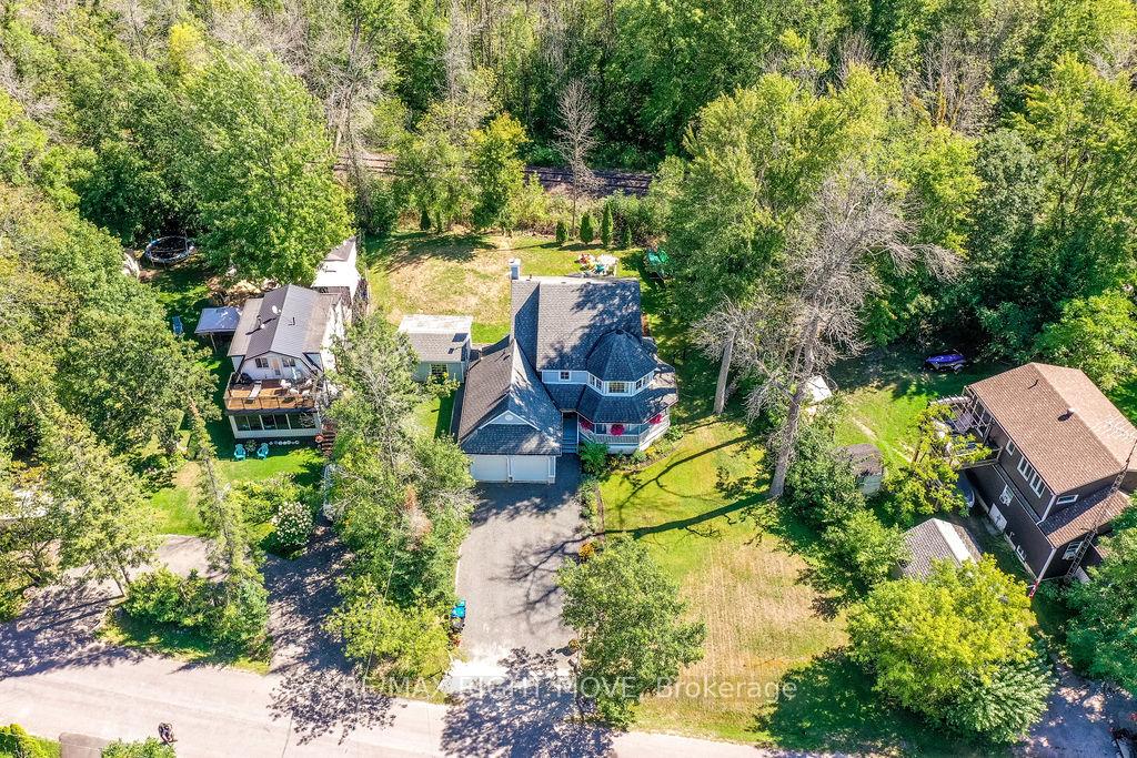 Photo 2 of 7141 Beach Drive, Ramara, Rural Ramara — HOMEH