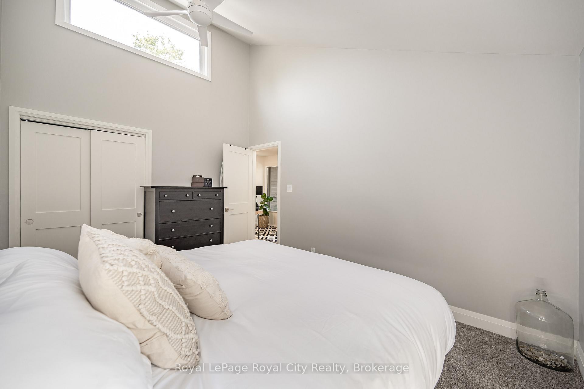 Photo 14 of 11 Farnham Road, Puslinch, Rural Puslinch East — HOMEH