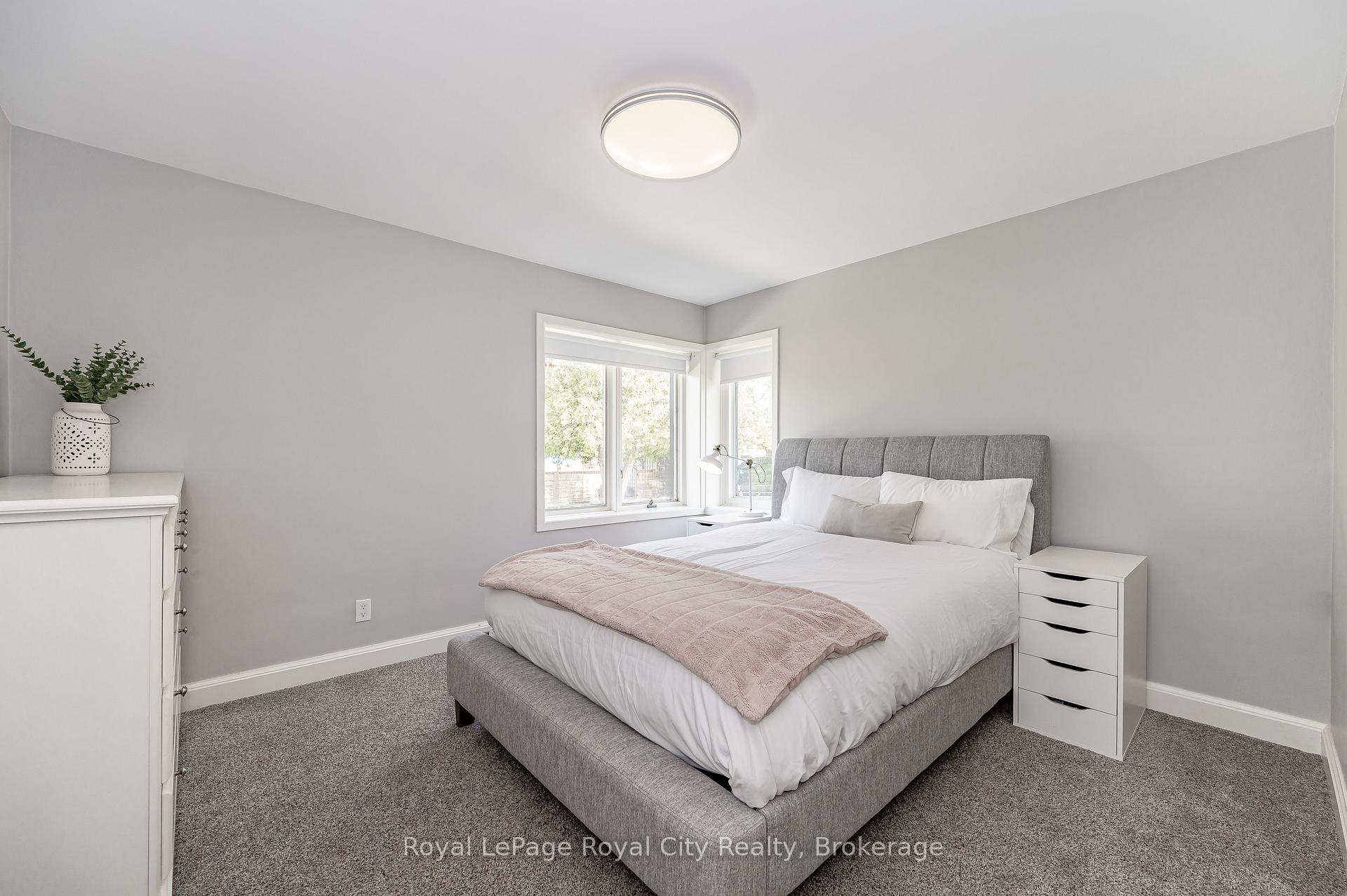 Photo 15 of 11 Farnham Road, Puslinch, Rural Puslinch East — HOMEH