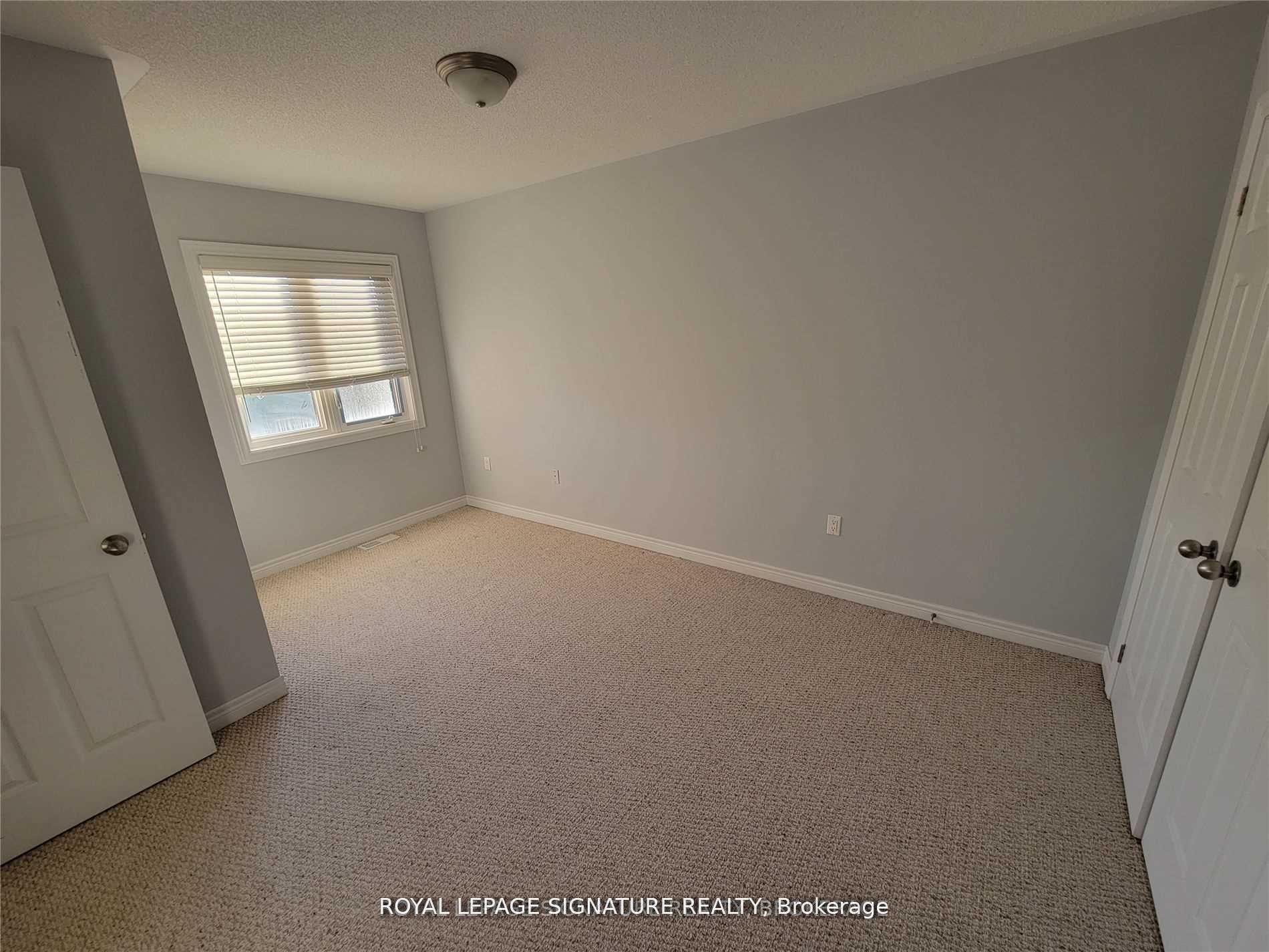 Photo 10 of 901 Transom Crescent, Milton, Willmott — HOMEH