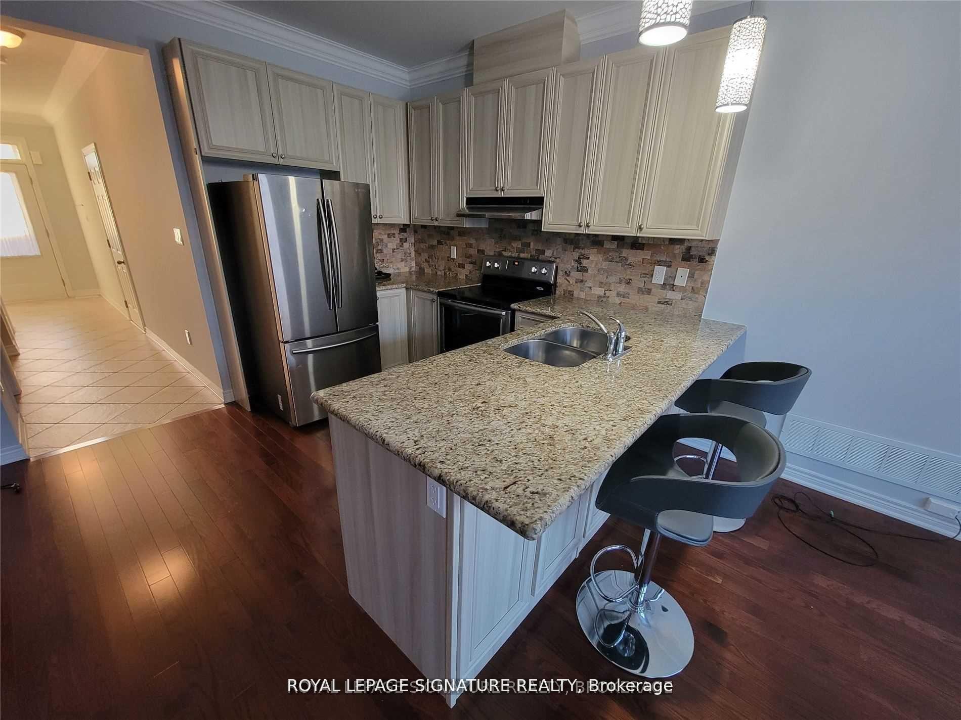 Photo 18 of 901 Transom Crescent, Milton, Willmott — HOMEH