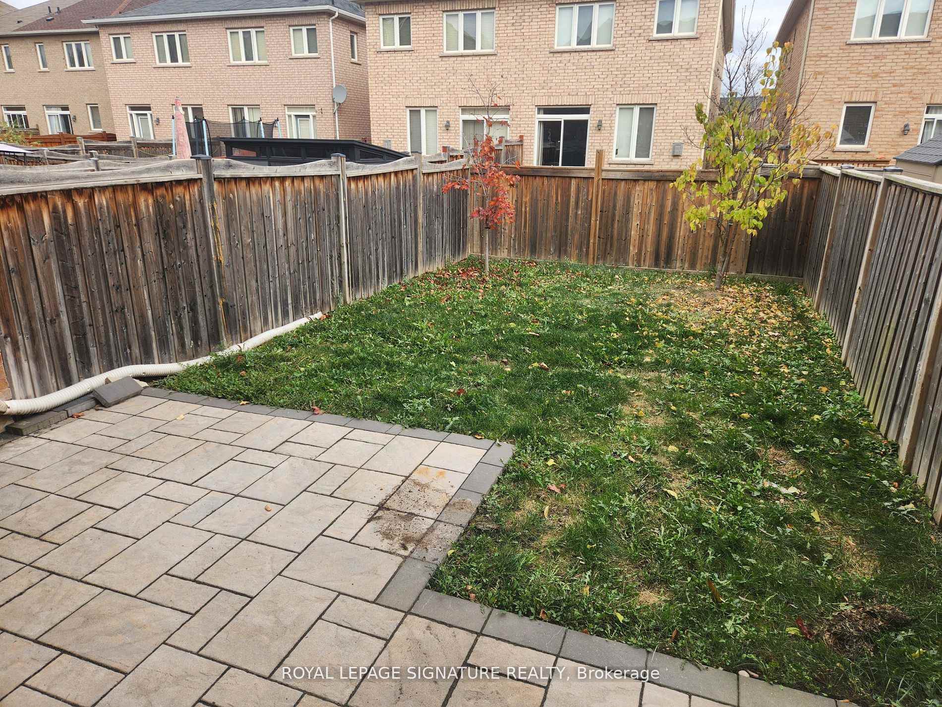 Photo 20 of 901 Transom Crescent, Milton, Willmott — HOMEH
