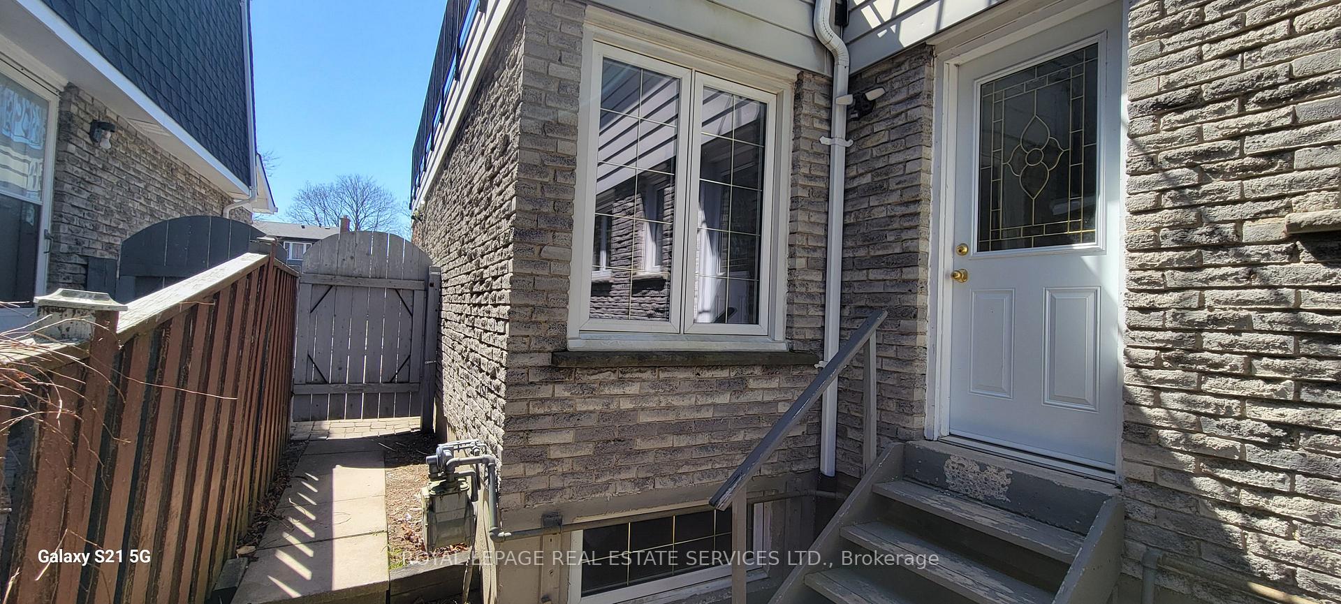 Photo 24 of 1791 Storrington Street, Pickering, Liverpool — HOMEH