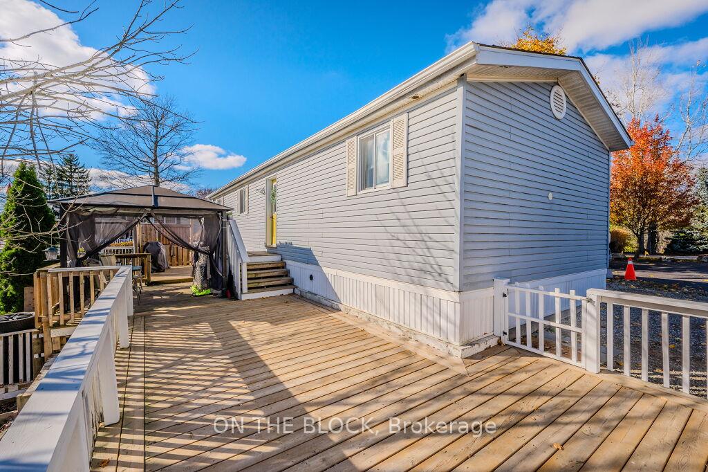Photo 13 of 20 Golden Pond Road, Puslinch, Rural Puslinch East — HOMEH