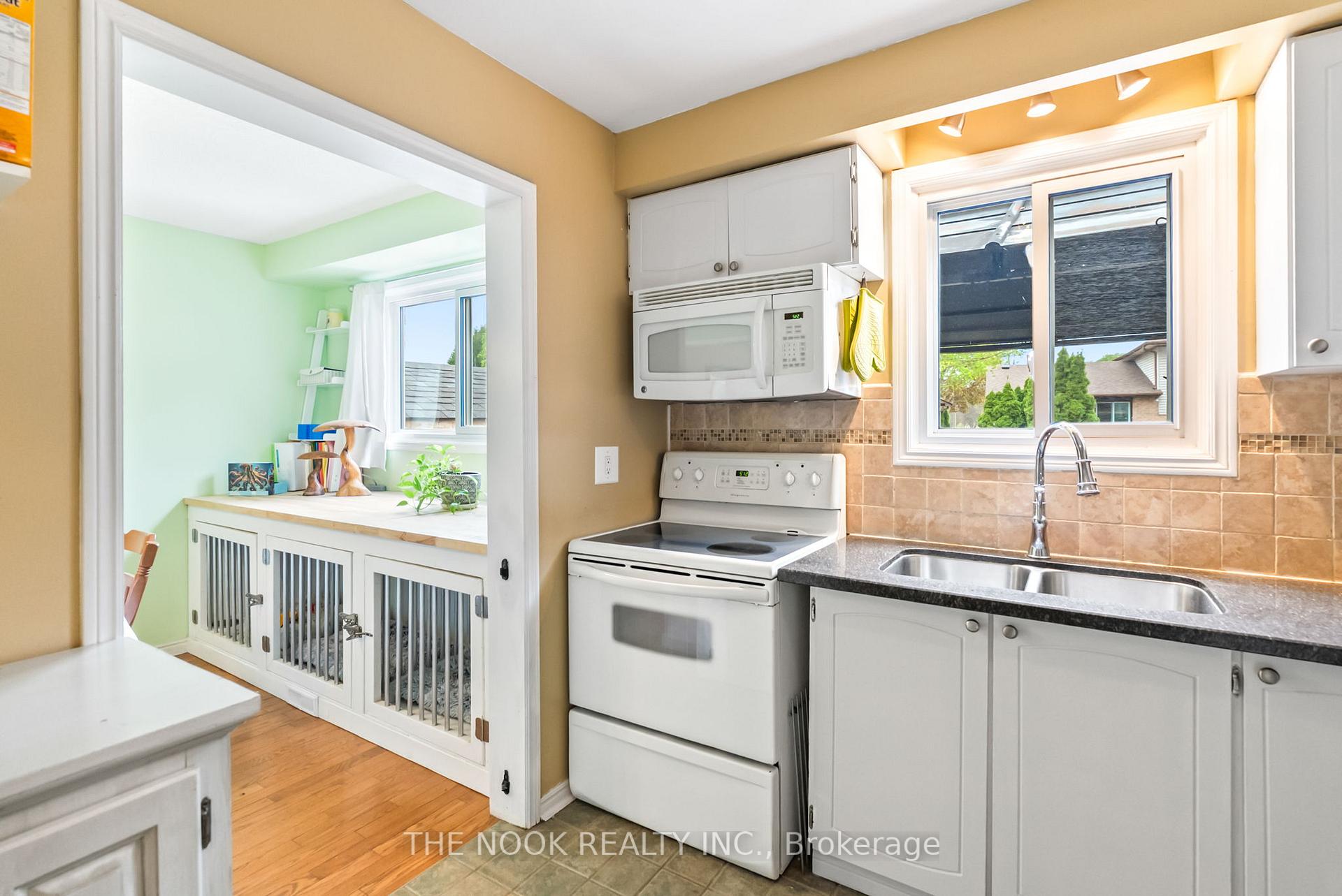 Photo 10 of 416 Gothic Drive, Oshawa, Eastdale — HOMEH