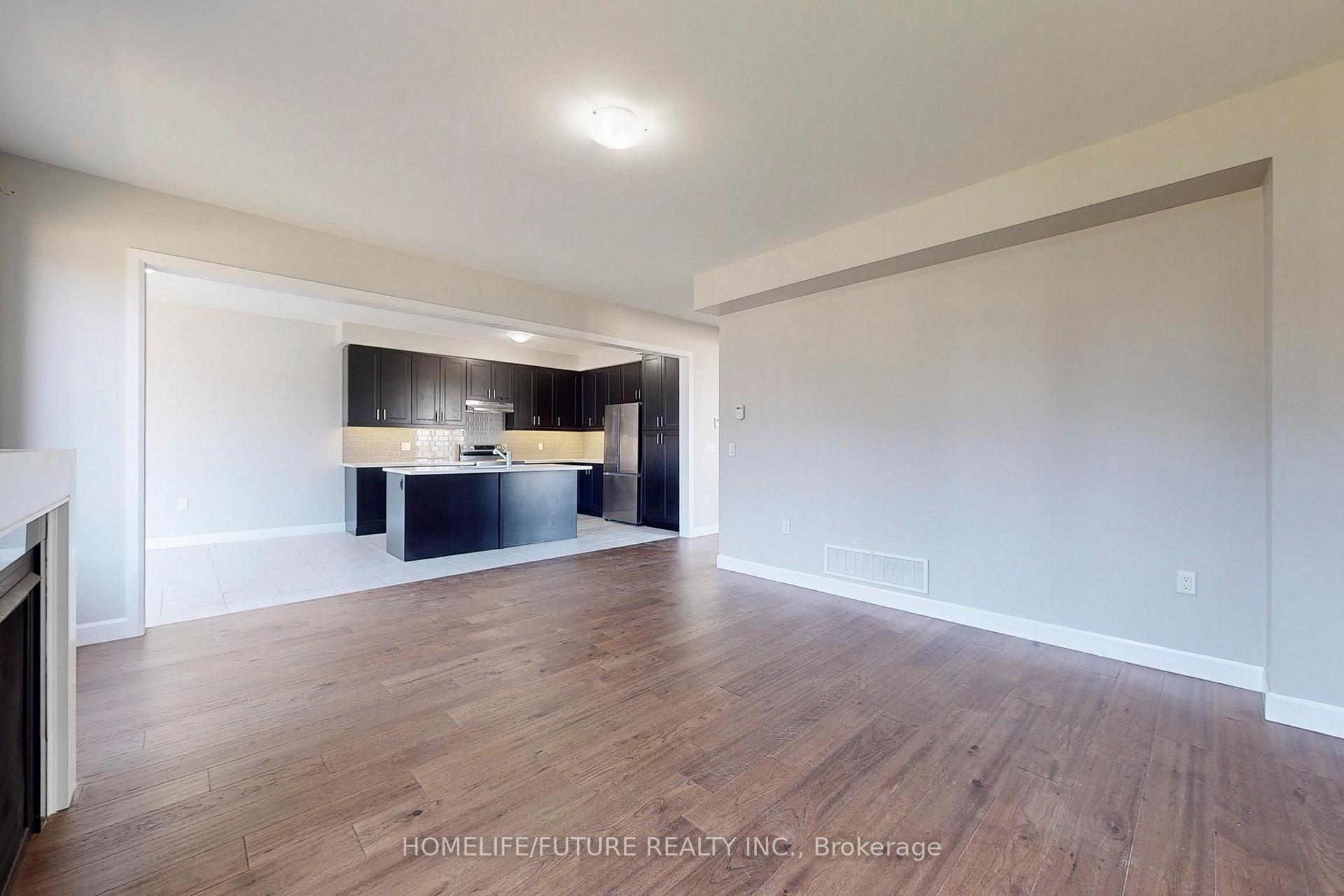 Photo 7 of Unit Main & 2nd, 424 Sadler Way, Peterborough, Monaghan Ward 2 — HOMEH