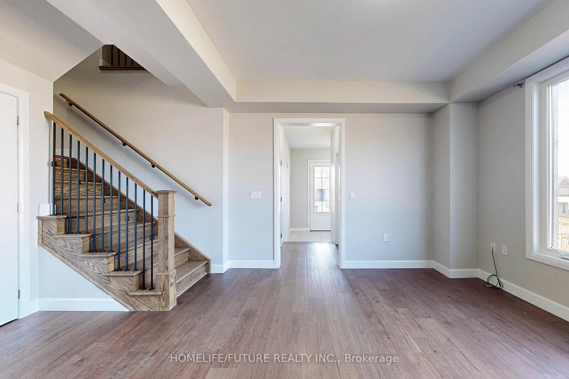 Photo 20 of Unit Main & 2nd, 424 Sadler Way, Peterborough, Monaghan Ward 2 — HOMEH