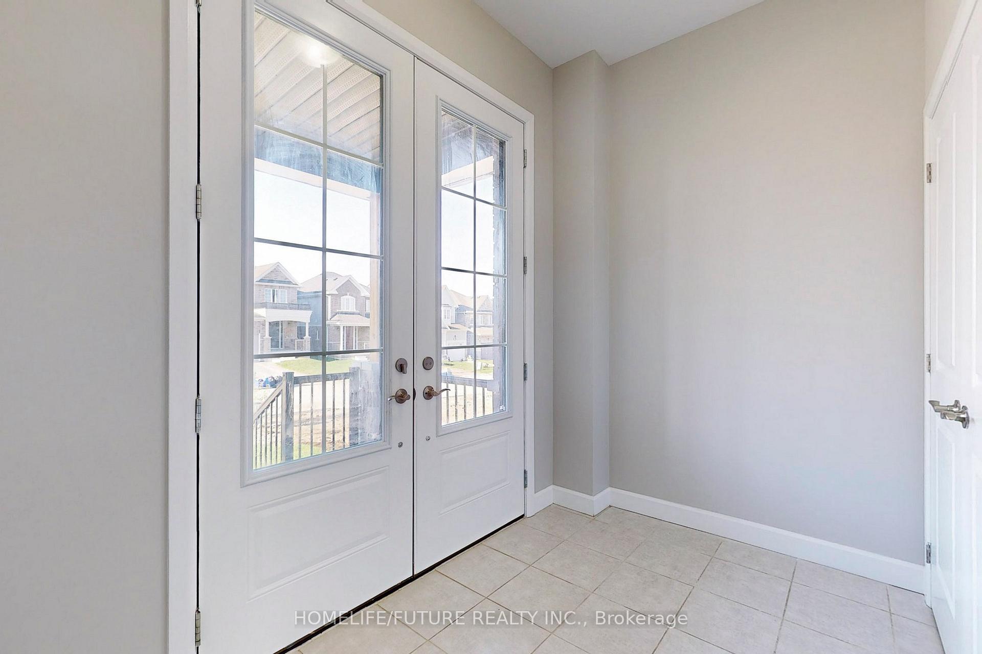 Photo 22 of Unit Main & 2nd, 424 Sadler Way, Peterborough, Monaghan Ward 2 — HOMEH