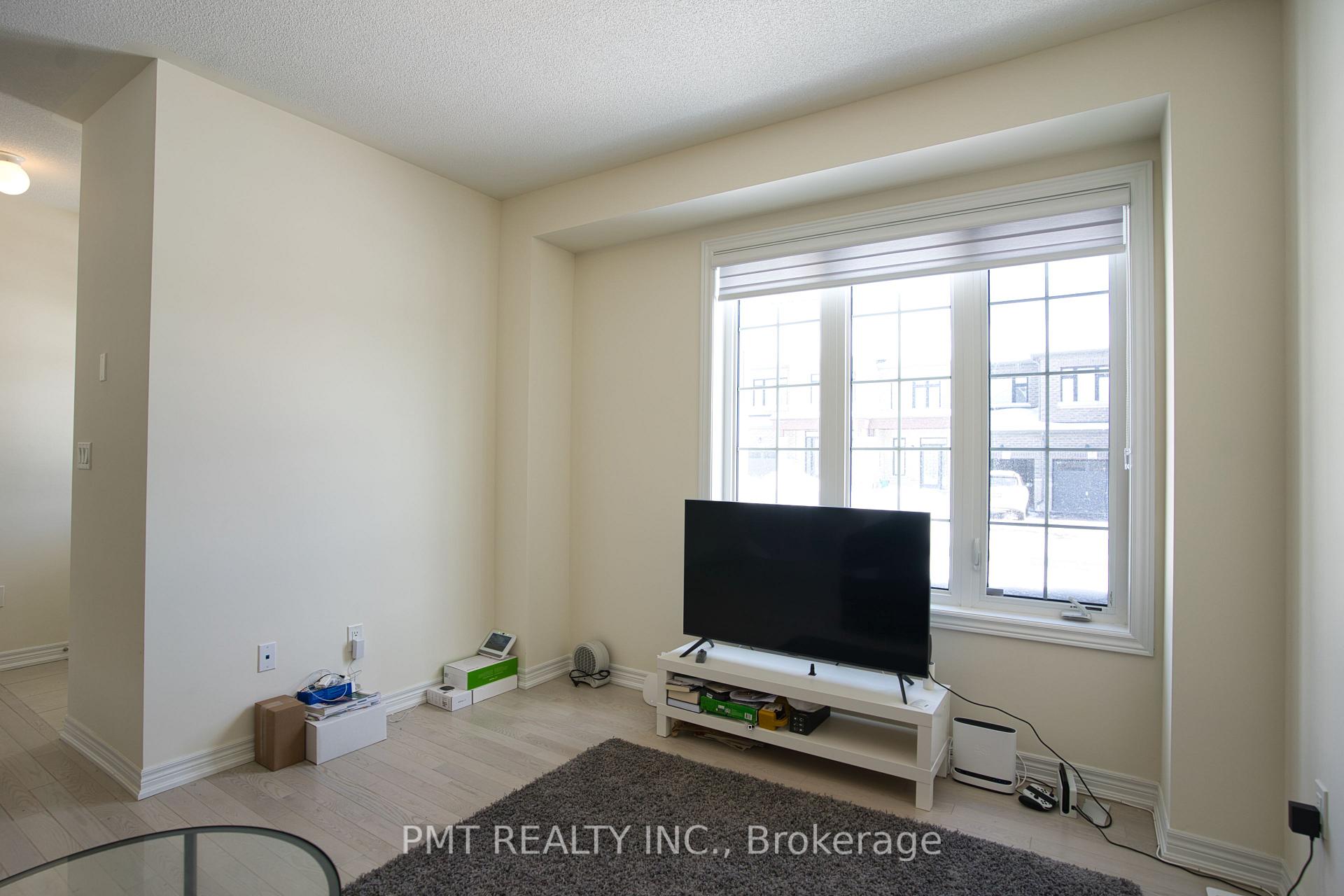 Photo 10 of 2674 Delphinium Trail, Pickering, Rural Pickering — HOMEH