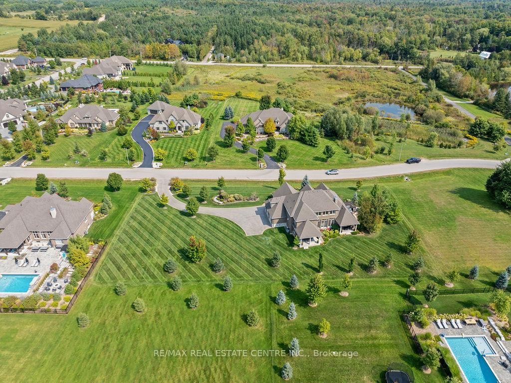 Photo 2 of 84 Old Ruby Lane, Puslinch, Rural Puslinch East — HOMEH