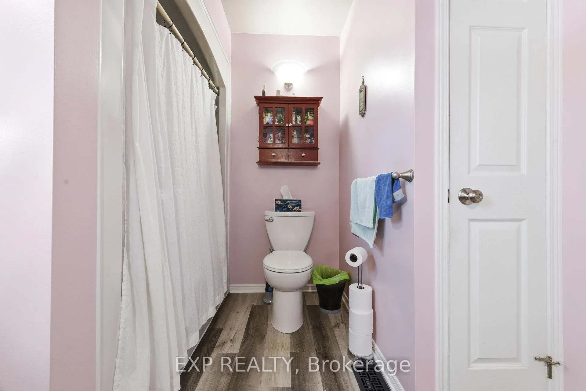 Photo 15 of 421 Mayhew Street, Renfrew — HOMEH