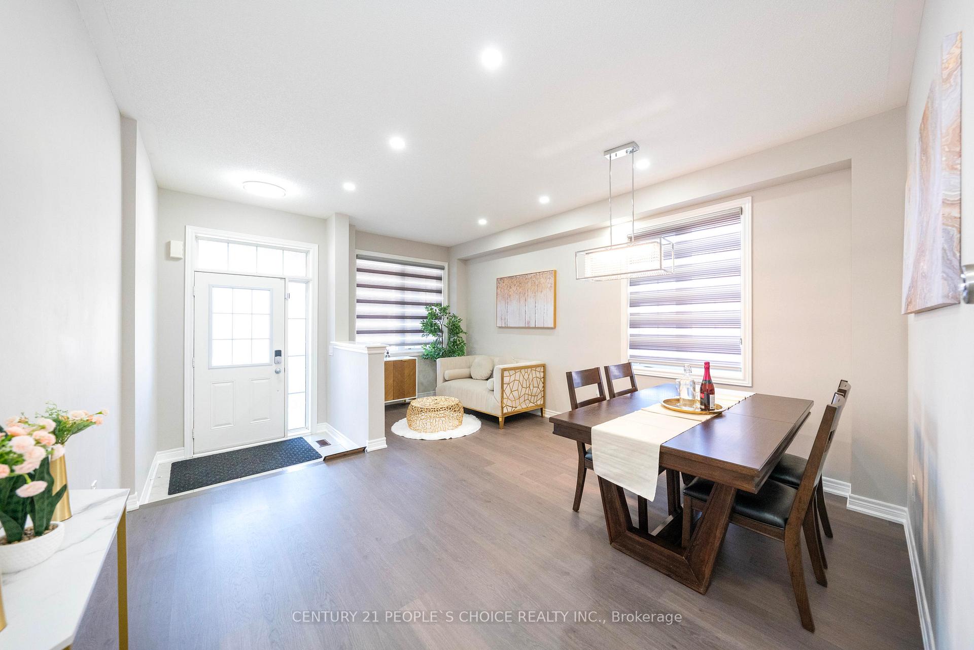 Photo 5 of 1554 Chretien Street, Milton, Ford — HOMEH
