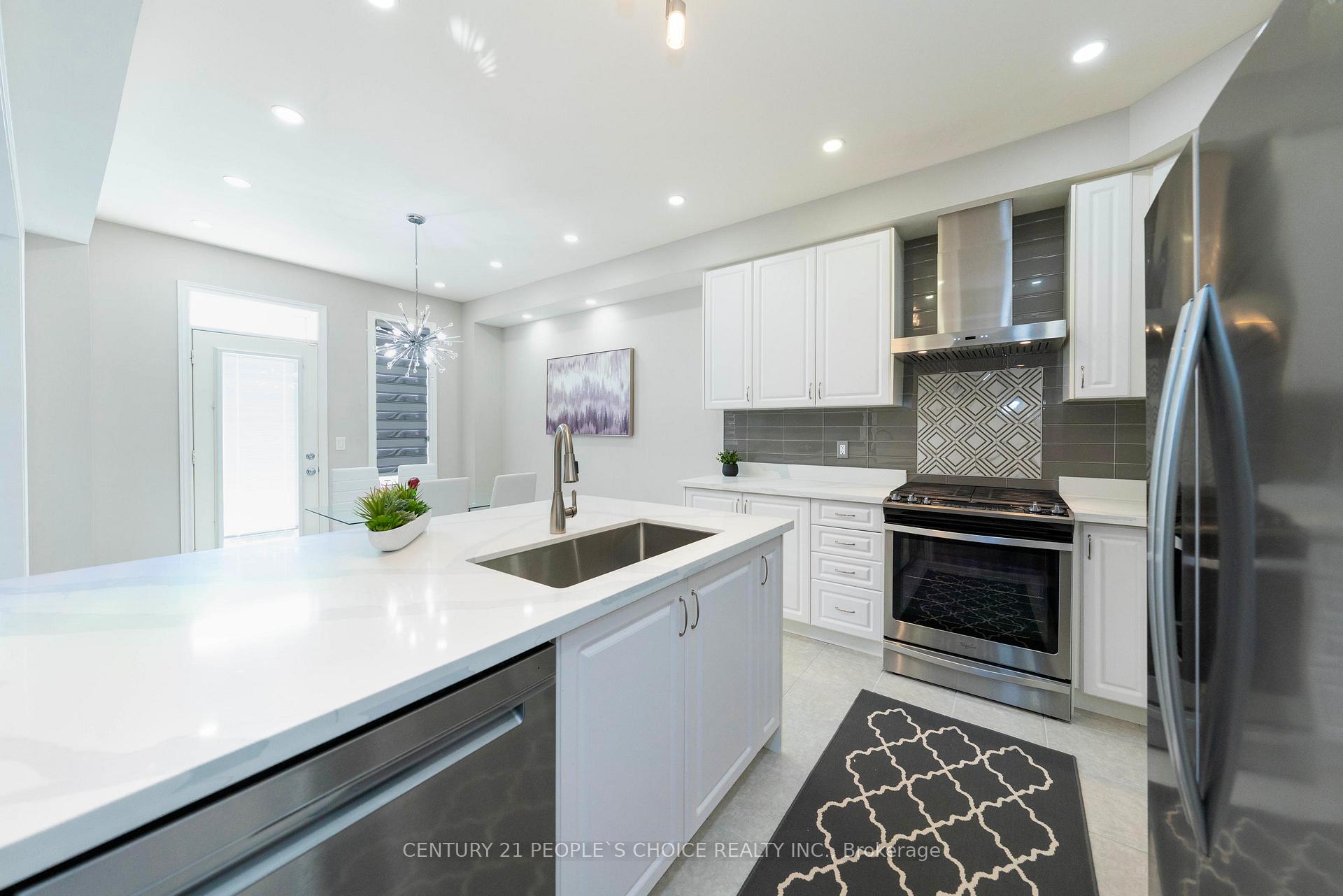 Photo 13 of 1554 Chretien Street, Milton, Ford — HOMEH