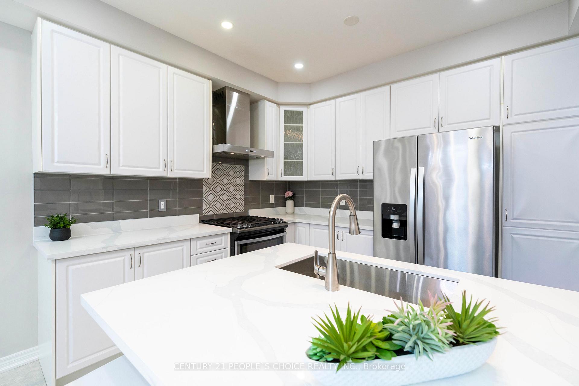 Photo 17 of 1554 Chretien Street, Milton, Ford — HOMEH