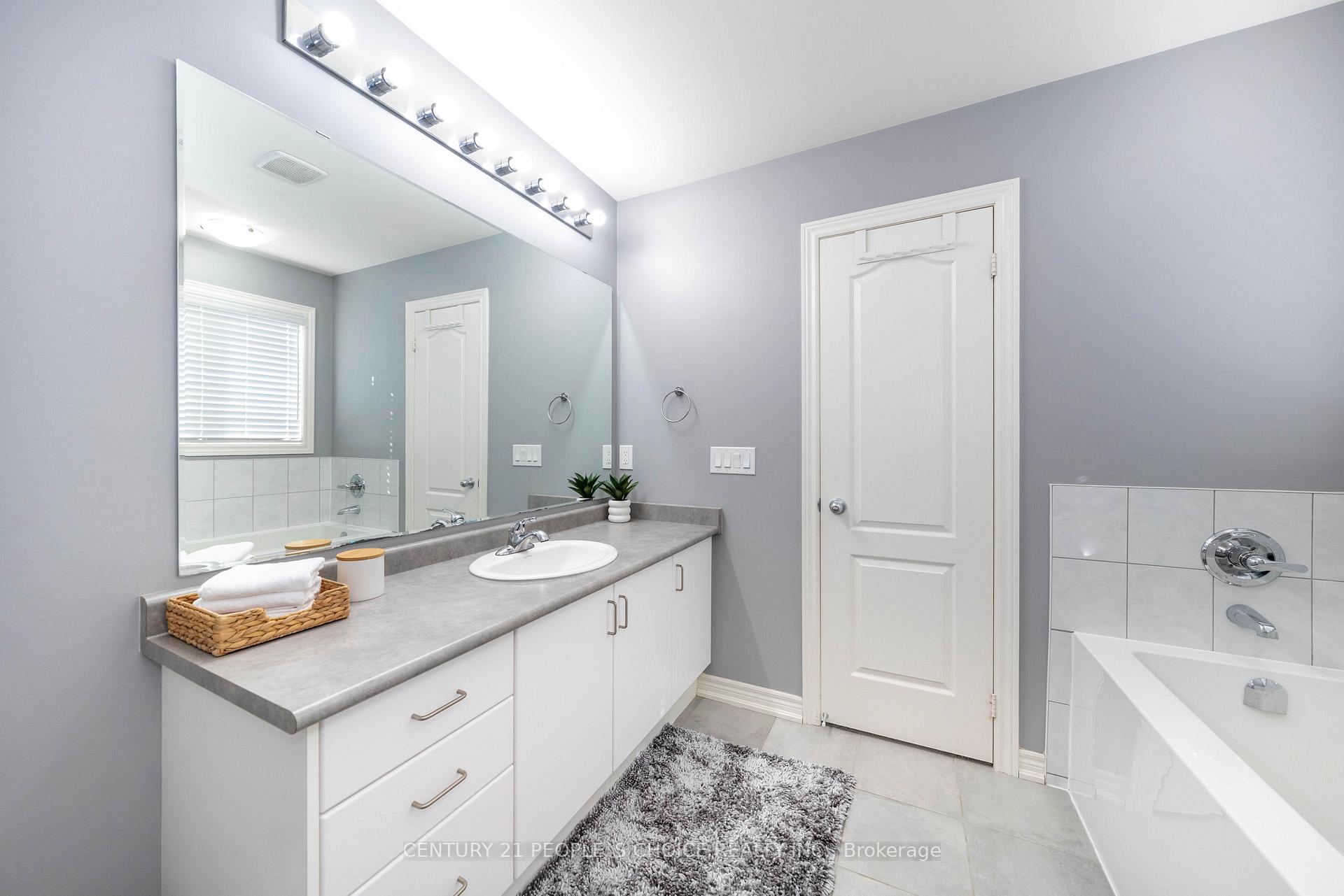 Photo 32 of 1554 Chretien Street, Milton, Ford — HOMEH