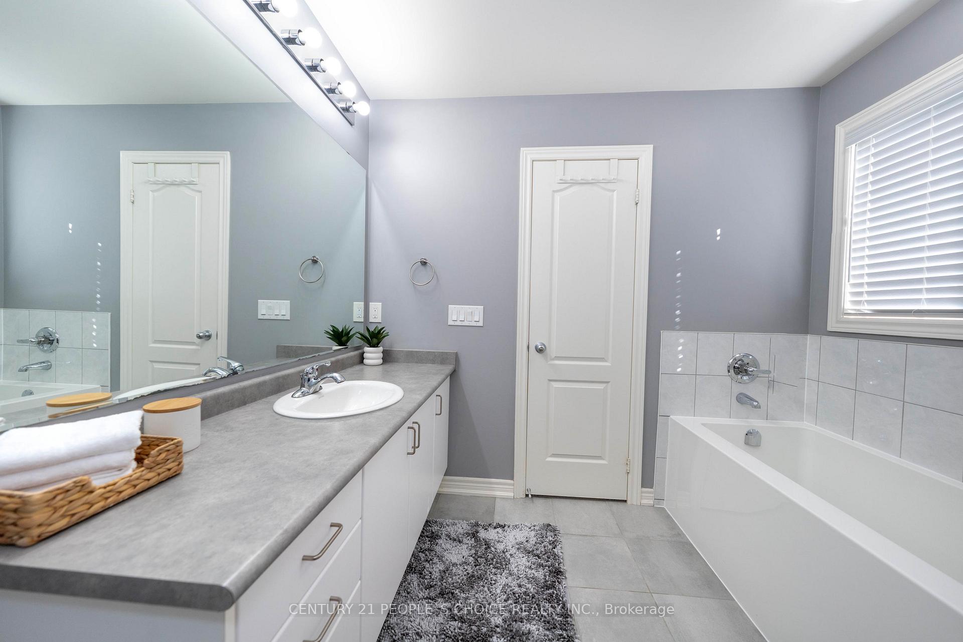 Photo 34 of 1554 Chretien Street, Milton, Ford — HOMEH