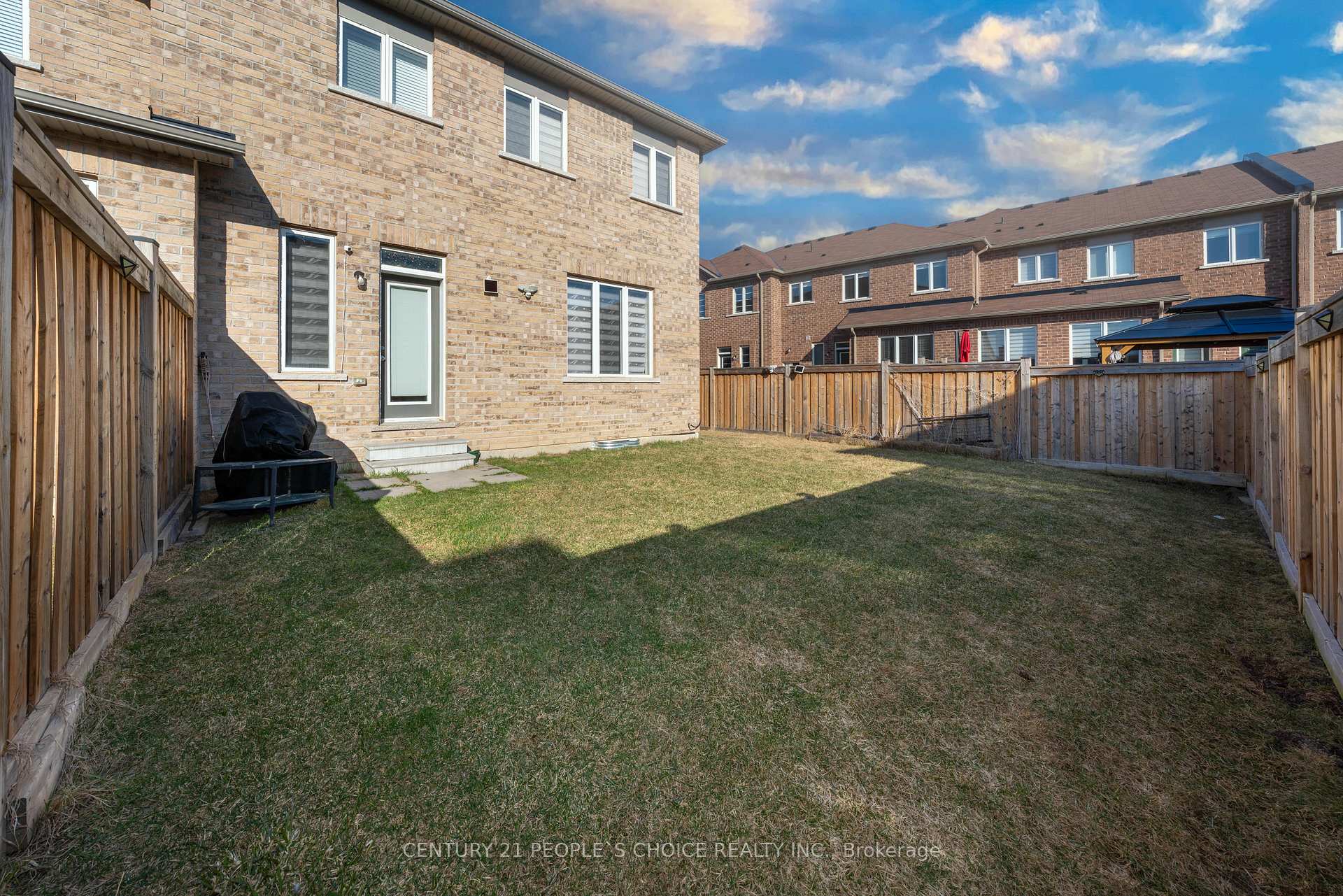 Photo 39 of 1554 Chretien Street, Milton, Ford — HOMEH