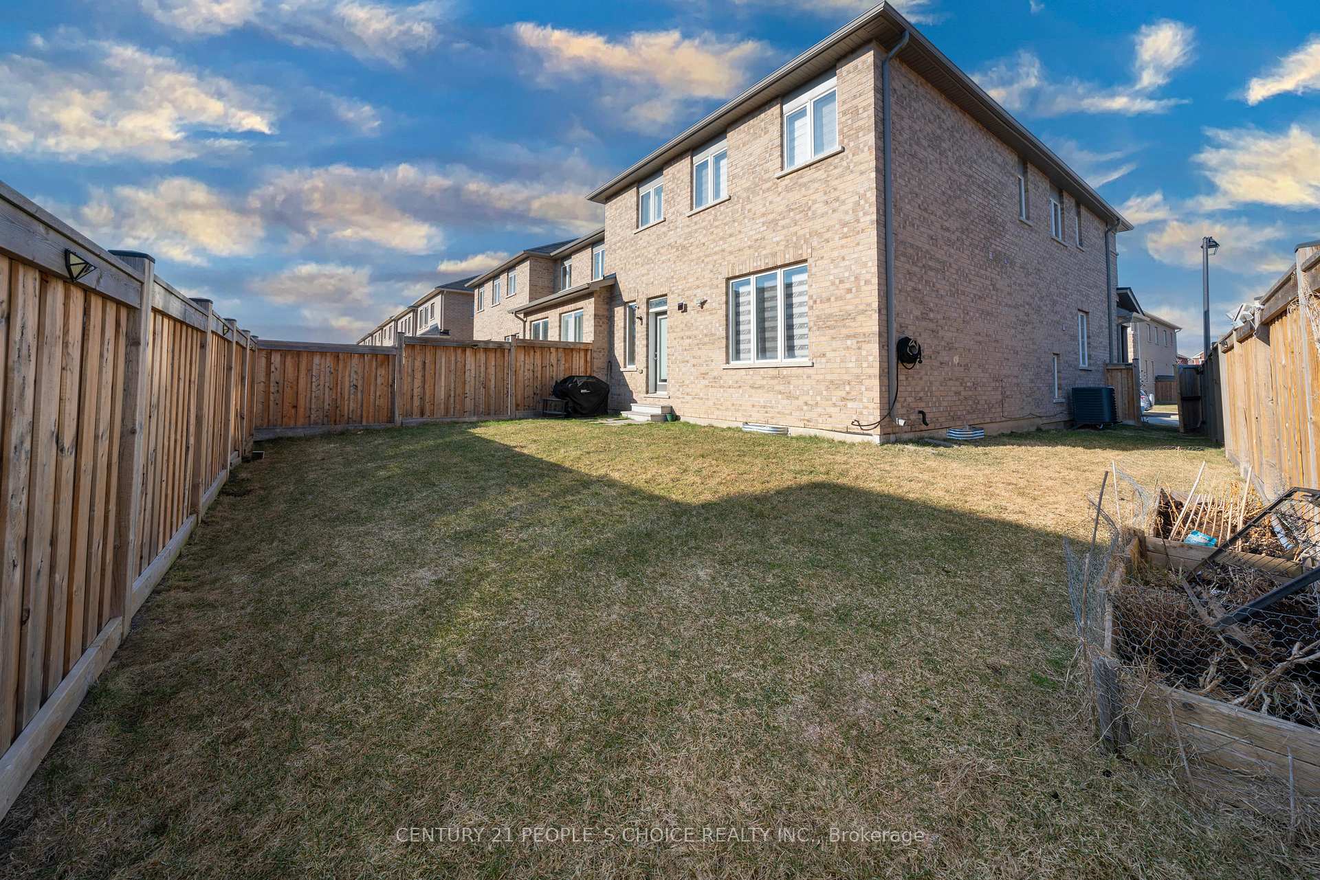 Photo 40 of 1554 Chretien Street, Milton, Ford — HOMEH