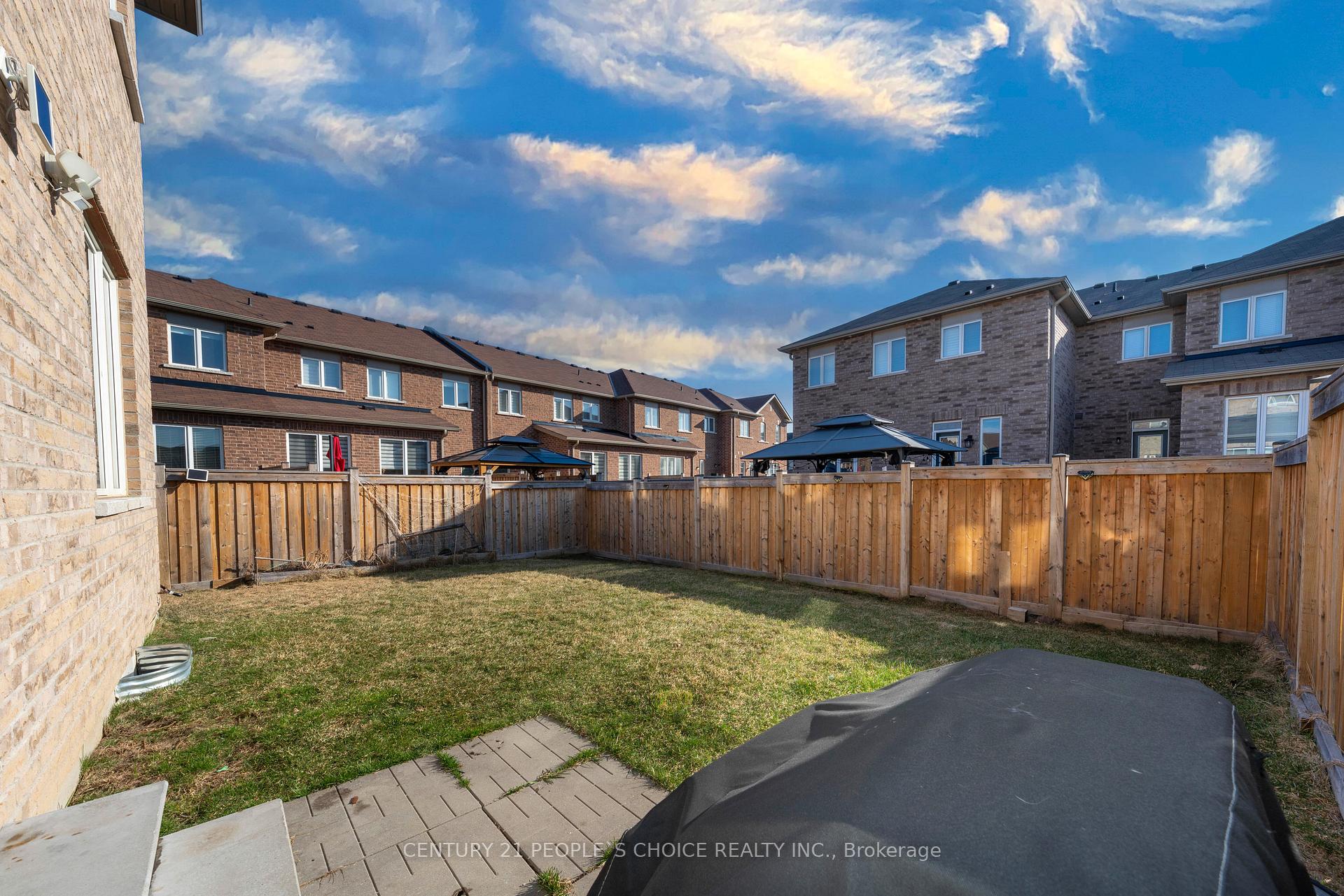 Photo 42 of 1554 Chretien Street, Milton, Ford — HOMEH