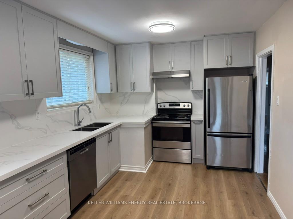 Photo 2 of Unit Upper, 895 Antonio Street, Pickering, Bay Ridges — HOMEH