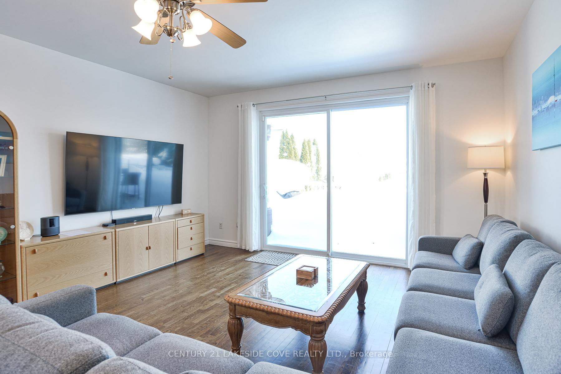Photo 10 of 17 Willow Crescent, Ramara, Rural Ramara — HOMEH