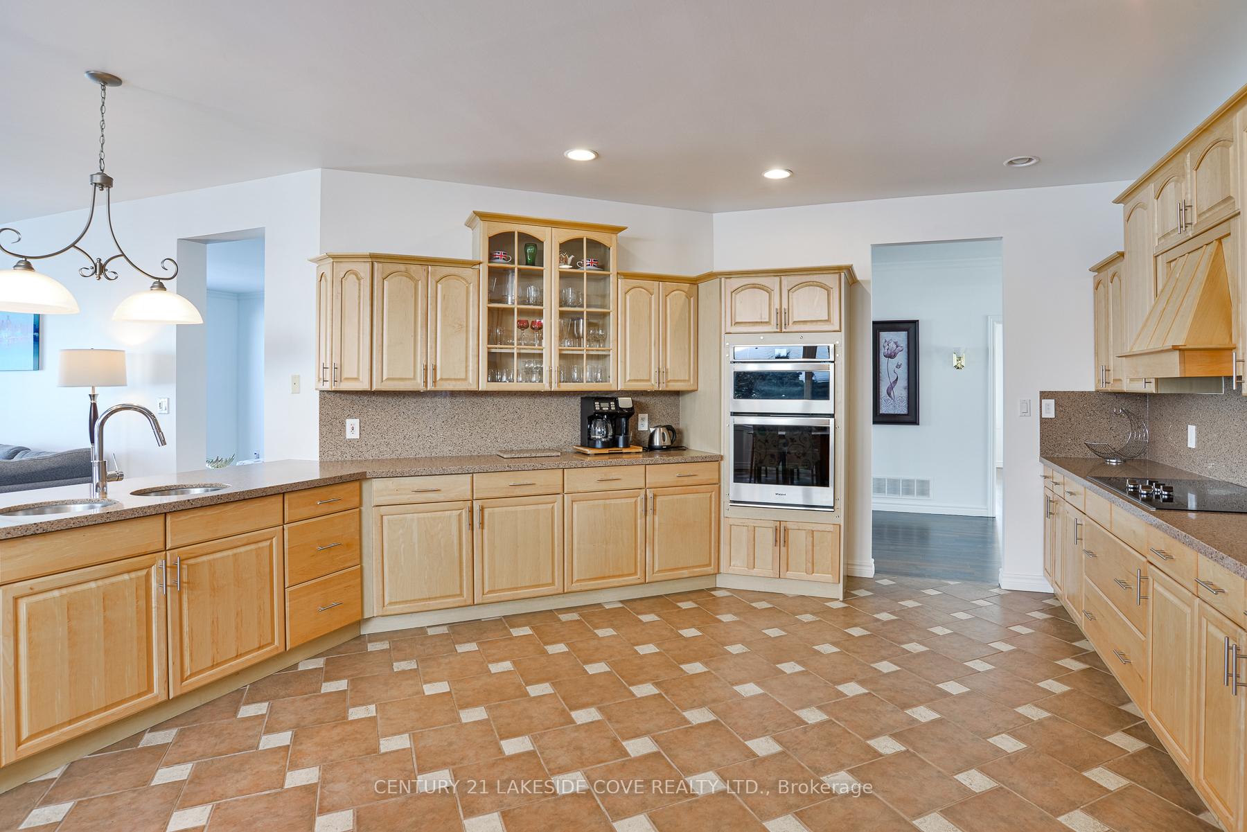 Photo 15 of 17 Willow Crescent, Ramara, Rural Ramara — HOMEH