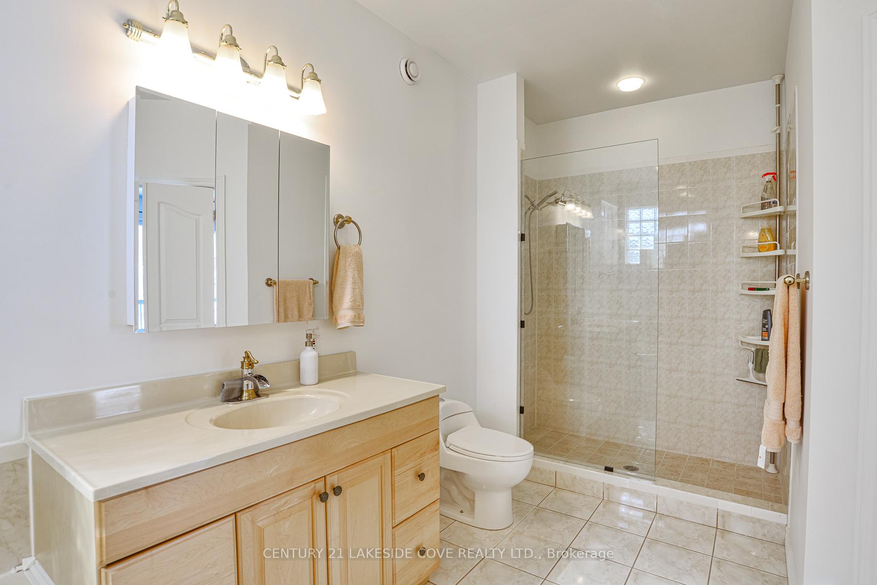 Photo 20 of 17 Willow Crescent, Ramara, Rural Ramara — HOMEH