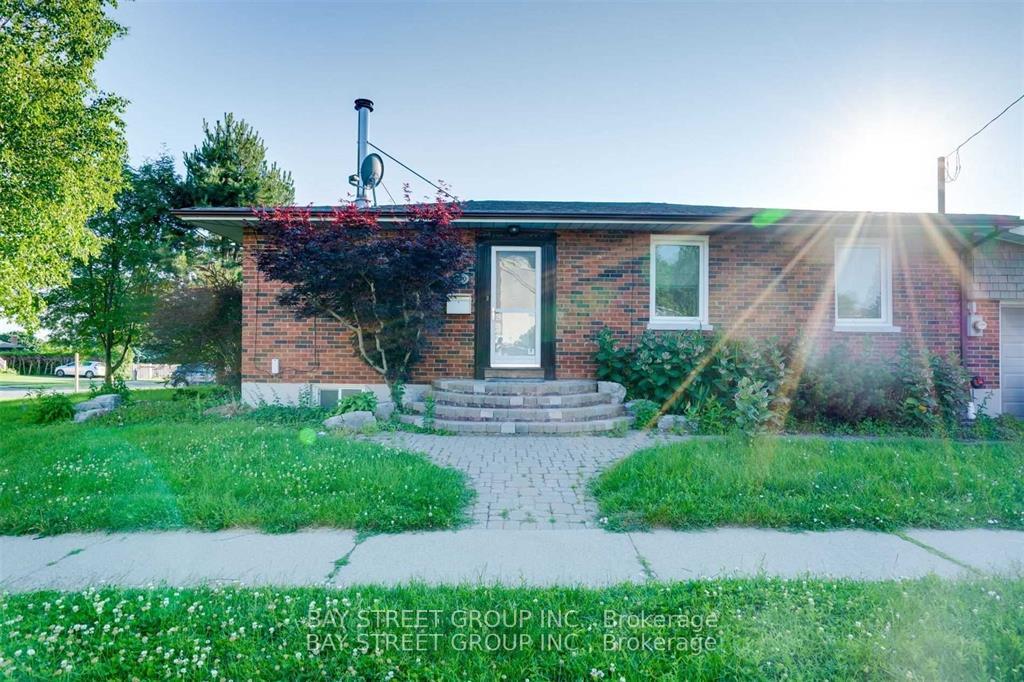 Photo 2 of Unit MAIN, 230 Elizabeth Street, Oshawa, McLaughlin — HOMEH